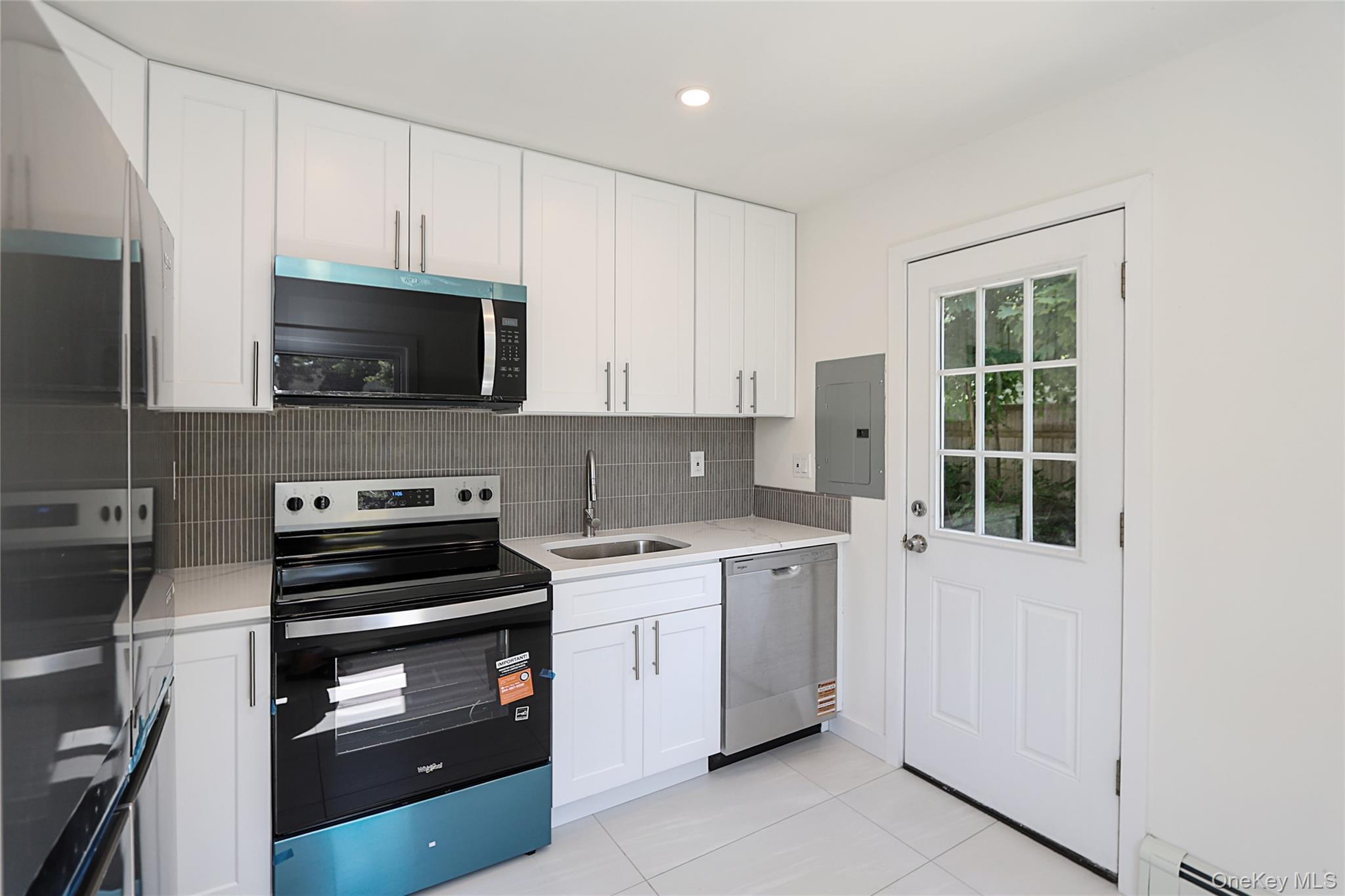 Single Family Garland Nassau County, NY 11590, MLS-1039645-9
