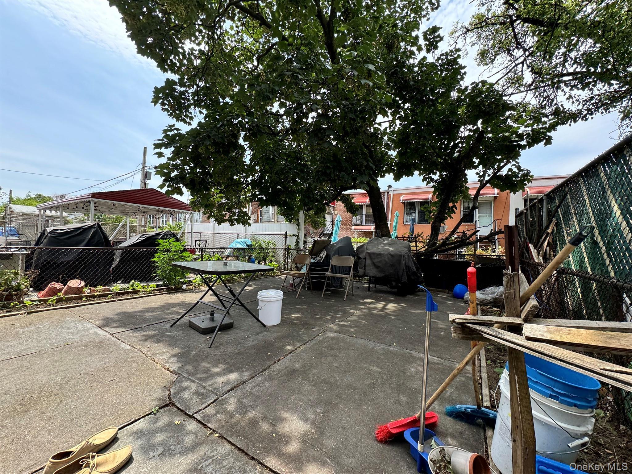 Single Family E 93rd Street  Brooklyn, NY 11236, MLS-1039650-10