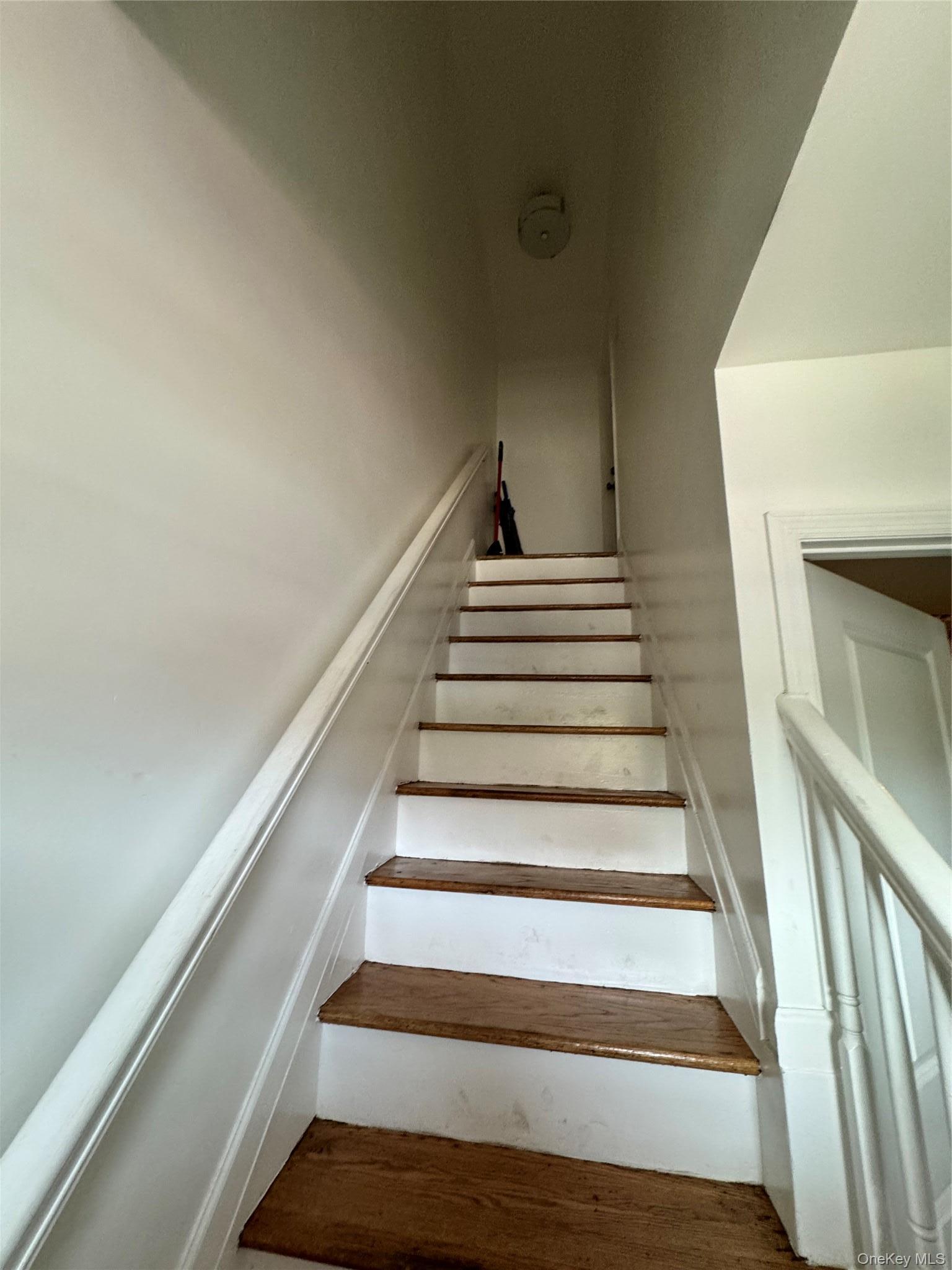 Single Family E 93rd Street  Brooklyn, NY 11236, MLS-1039650-16