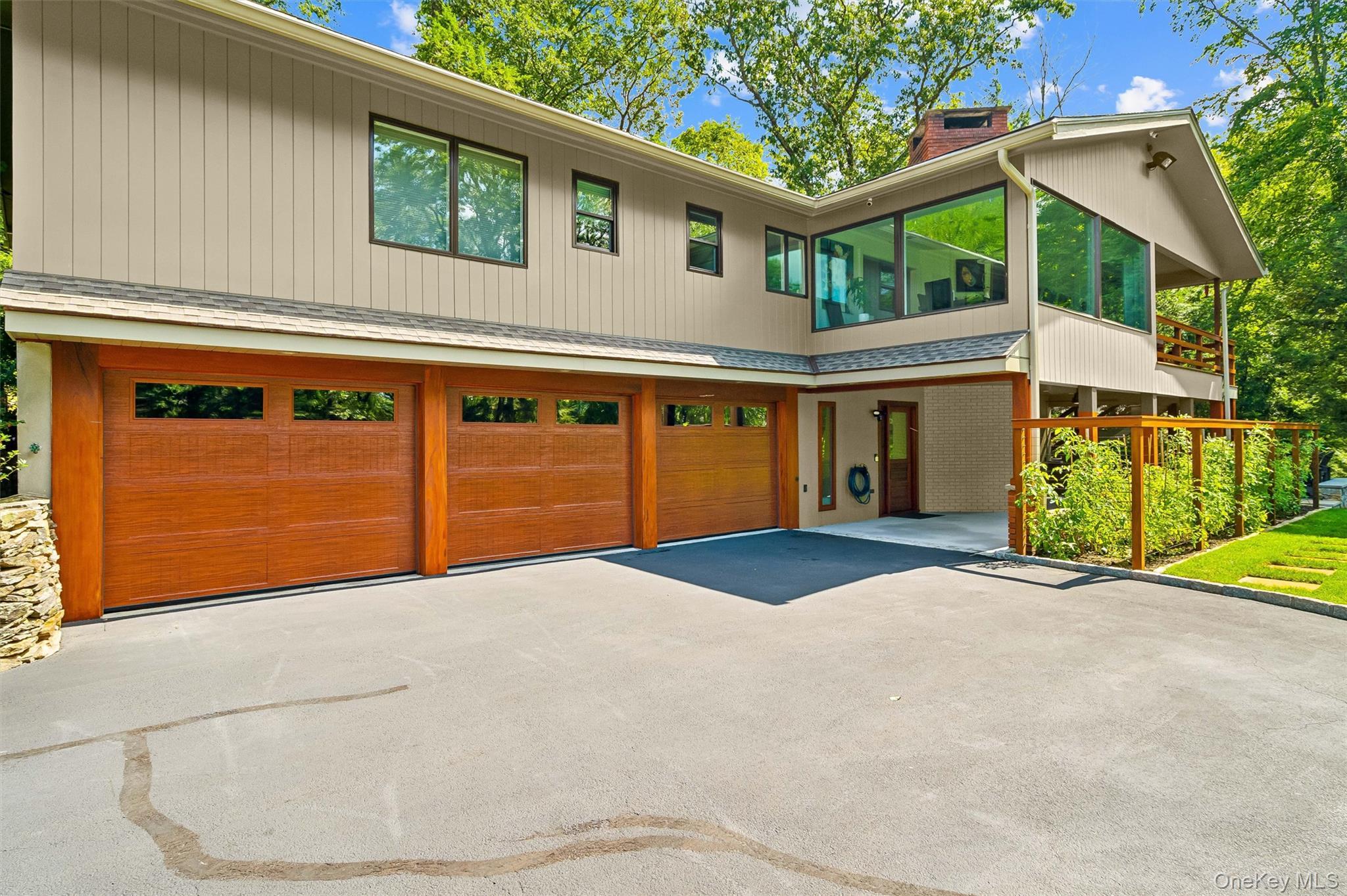 Single Family Chestnut Ridge Road Westchester County, NY 10549, MLS-1039655-40