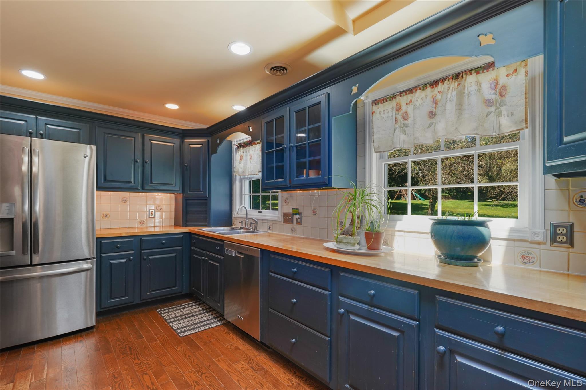 Single Family Pine Tree Drive  Westchester County, NY 10536, MLS-1039657-17