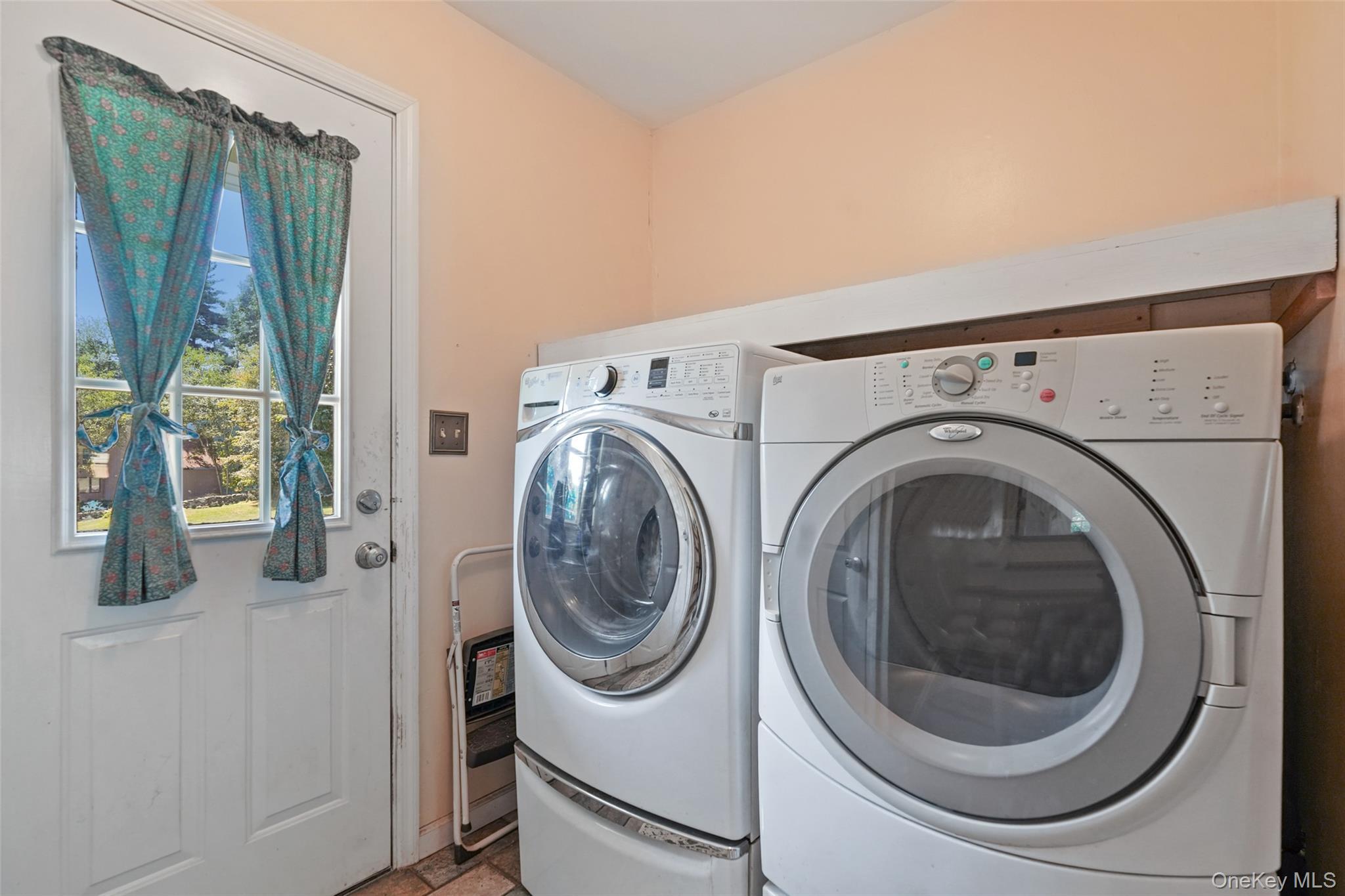 Single Family Pine Tree Drive  Westchester County, NY 10536, MLS-1039657-23