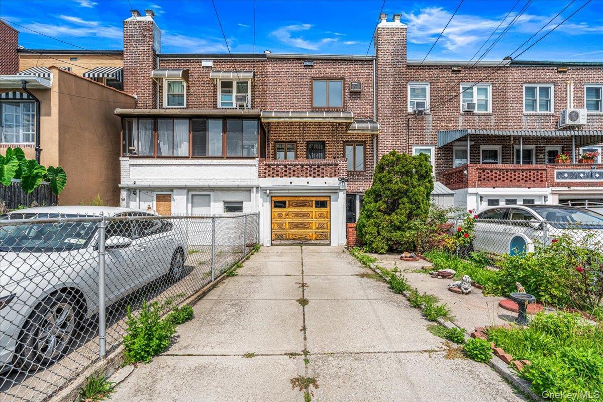 Single Family 61st Road  Queens, NY 11379, MLS-1039660-23