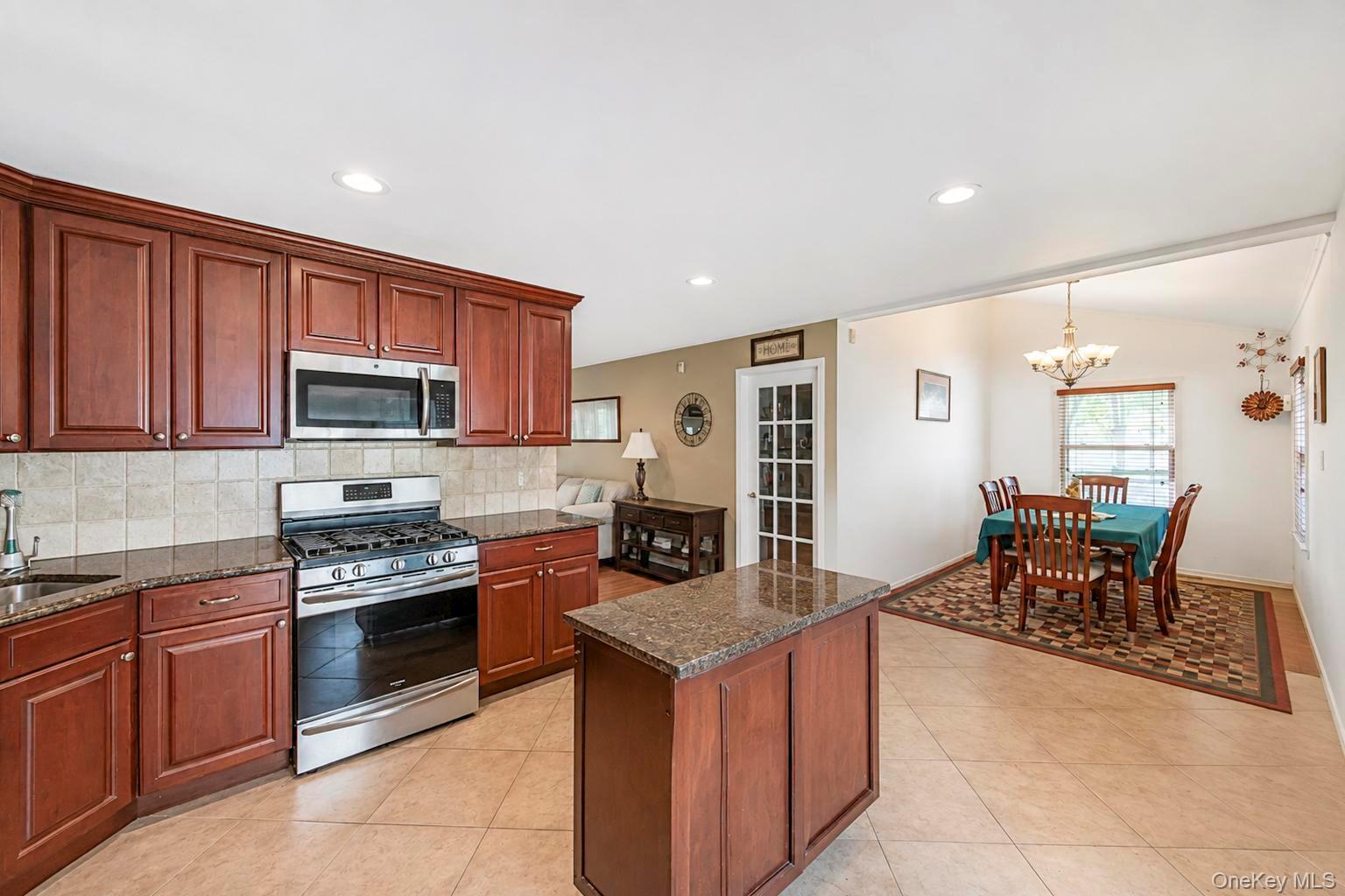 Single Family Lowell Road Suffolk County, NY 11782, MLS-1039664-18