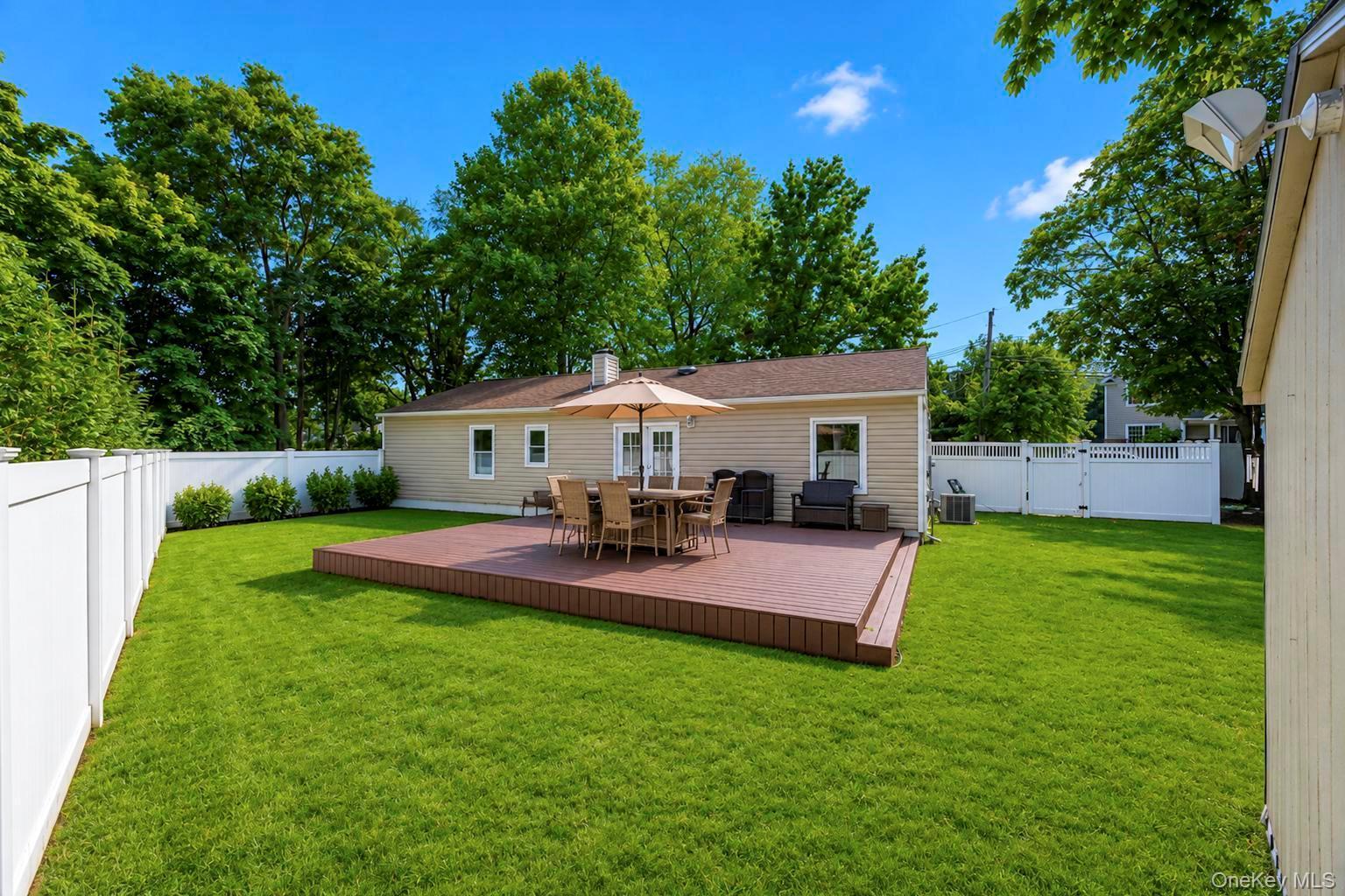 Single Family Lowell Road Suffolk County, NY 11782, MLS-1039664-9