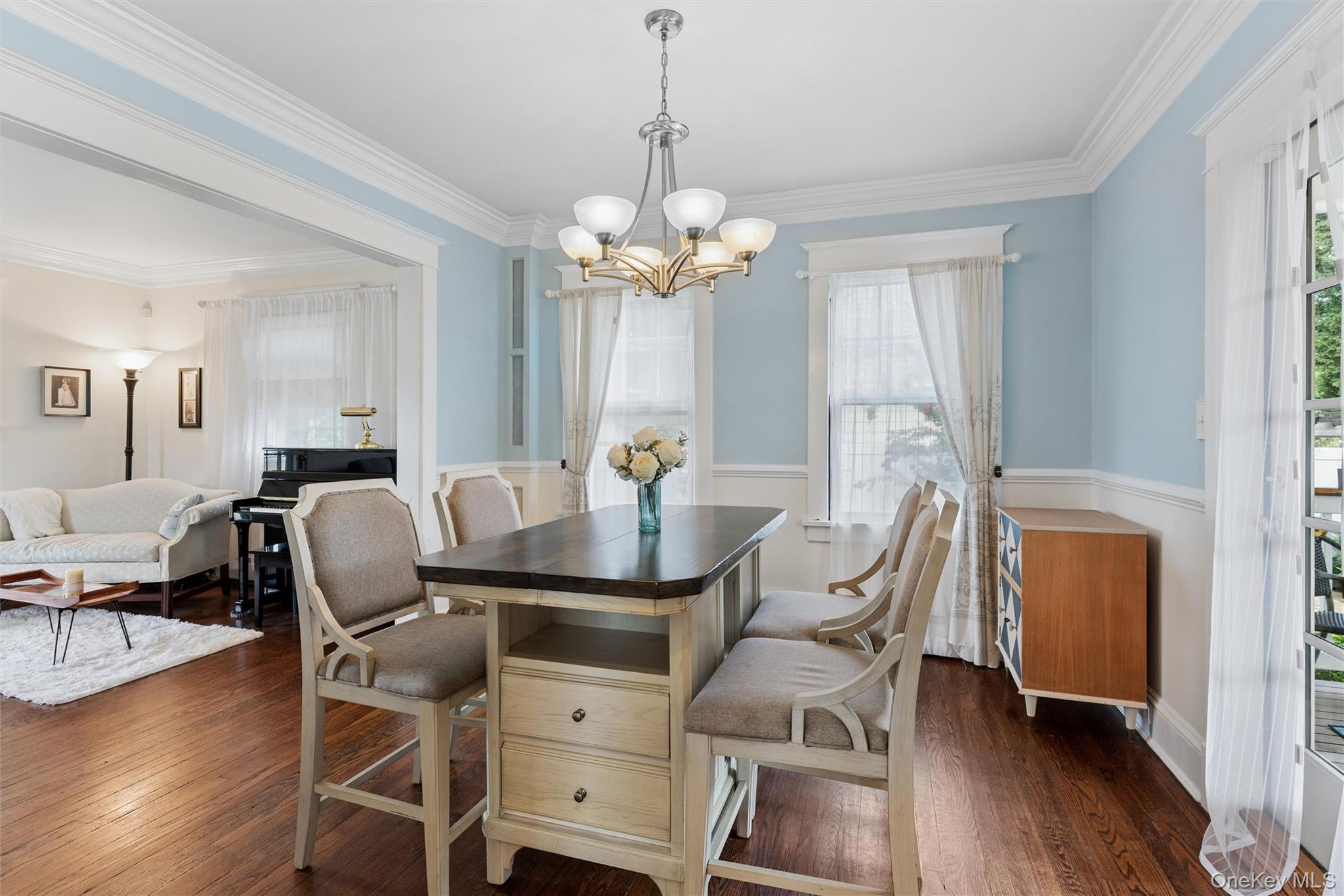 Single Family Islip Avenue Suffolk County, NY 11751, MLS-1039668-5