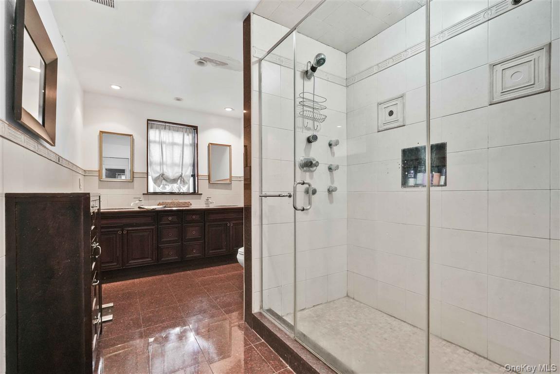 Single Family 118th Street  Queens, NY 11415, MLS-1039670-23
