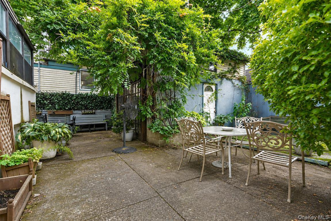 Single Family 118th Street  Queens, NY 11415, MLS-1039670-39
