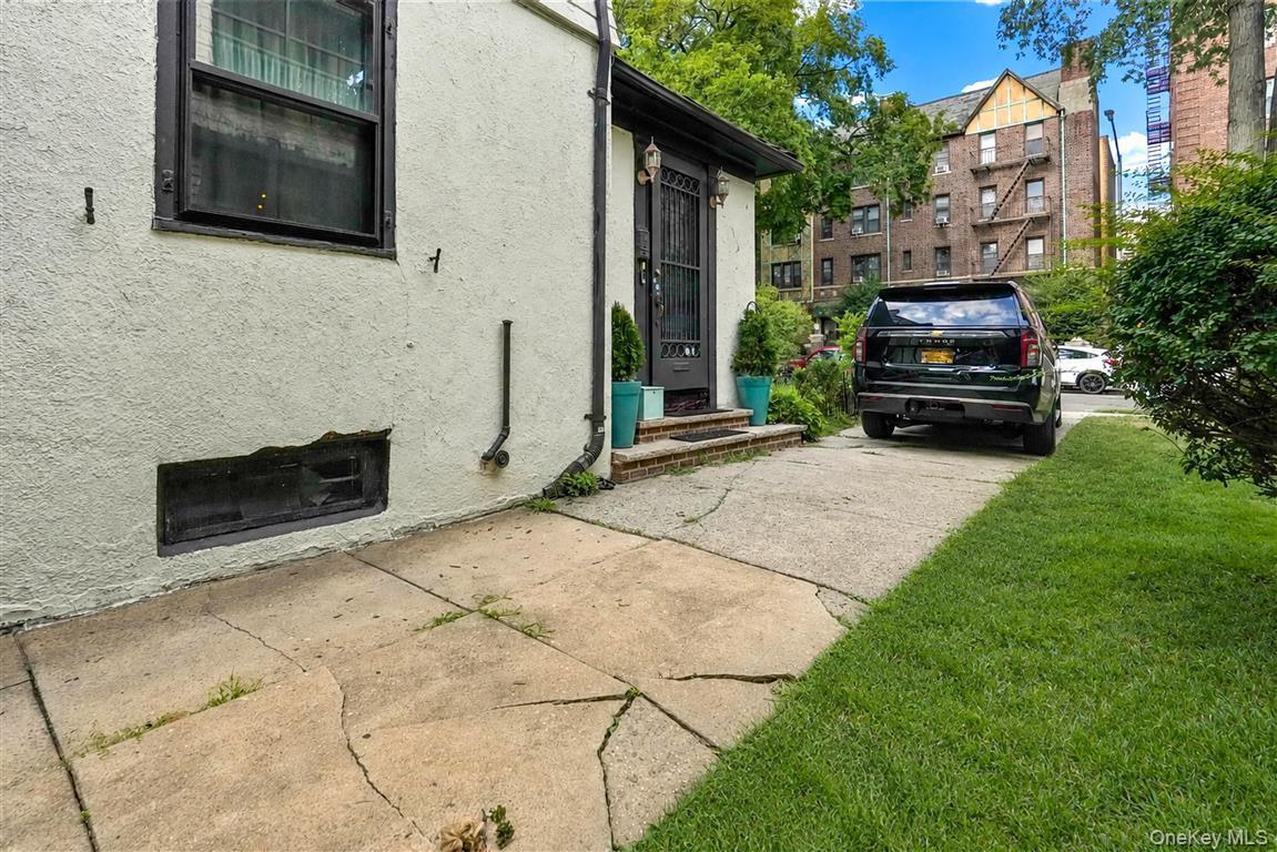 Single Family 118th Street  Queens, NY 11415, MLS-1039670-41