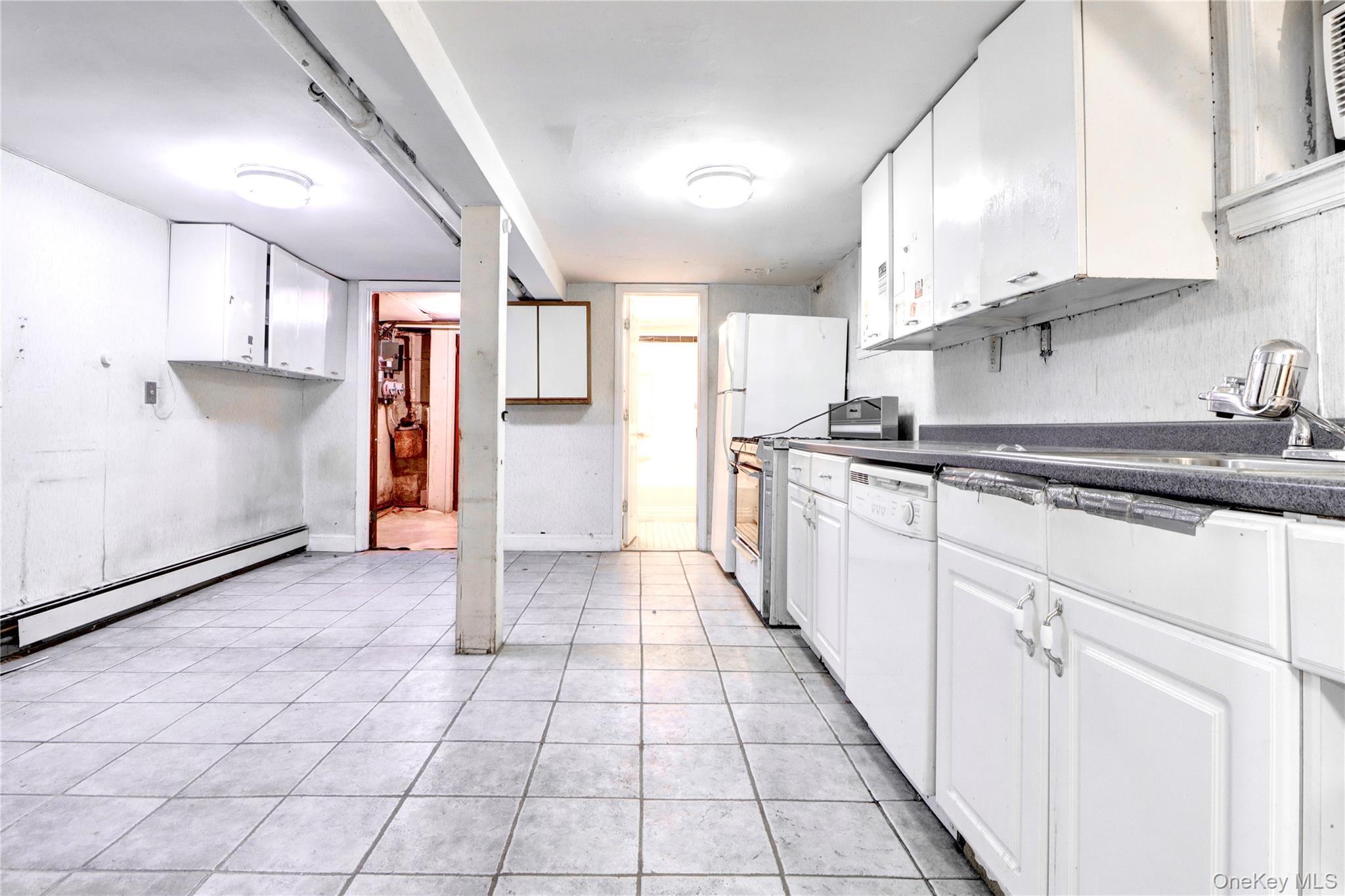 Single Family 69th Place Queens, NY 11385, MLS-1039675-24