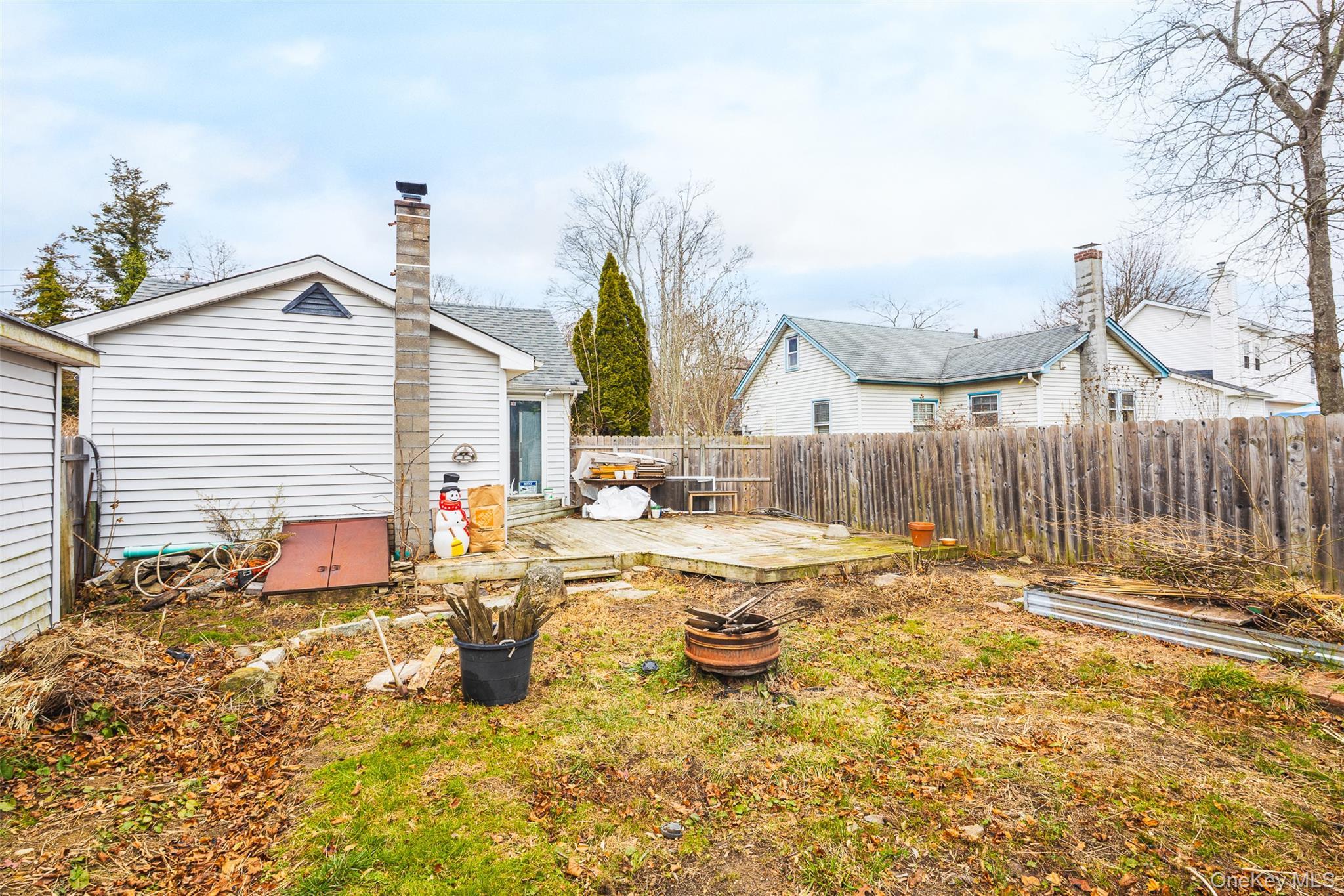 Single Family W Elm Road Suffolk County, NY 11951, MLS-1039676-10
