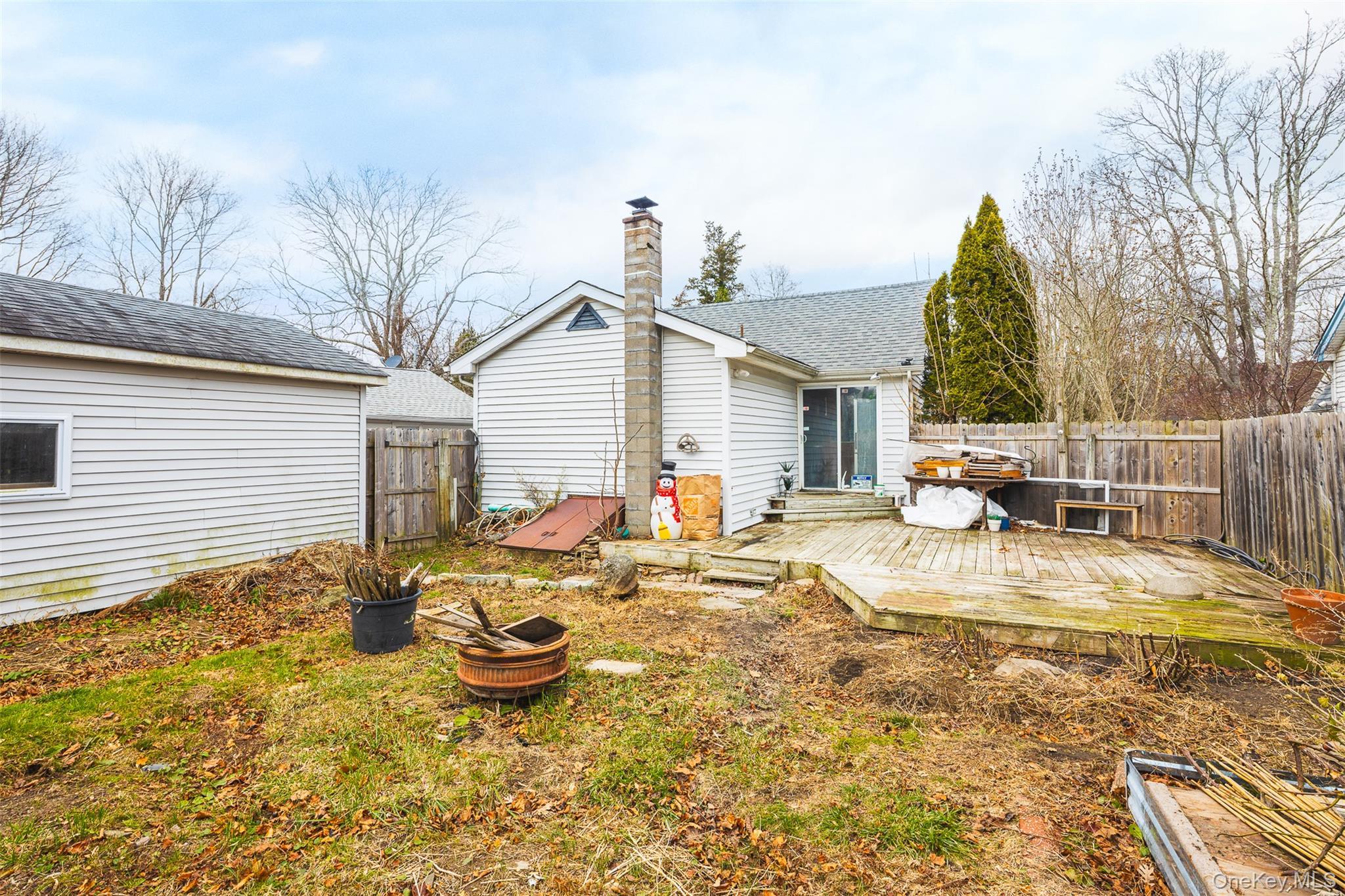 Single Family W Elm Road Suffolk County, NY 11951, MLS-1039676-11