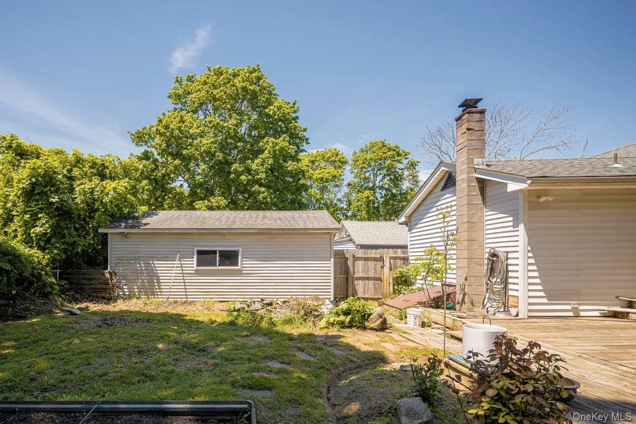Single Family W Elm Road  Suffolk County, NY 11951, MLS-1039676-26