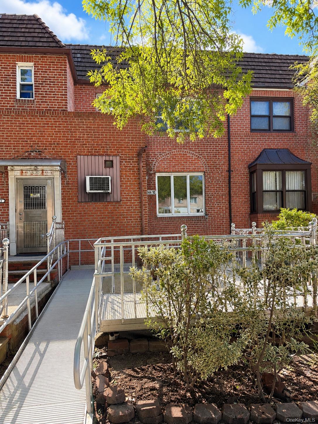 Single Family Jewel Avenue Queens, NY 11367, MLS-1039677-2