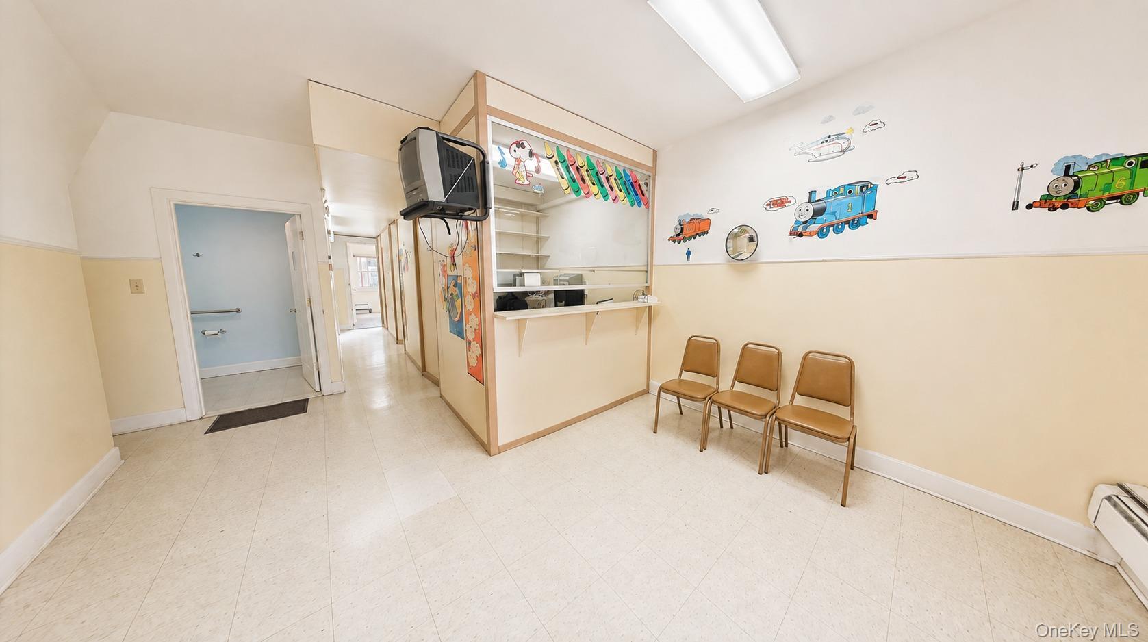 Single Family Jewel Avenue Queens, NY 11367, MLS-1039677-4