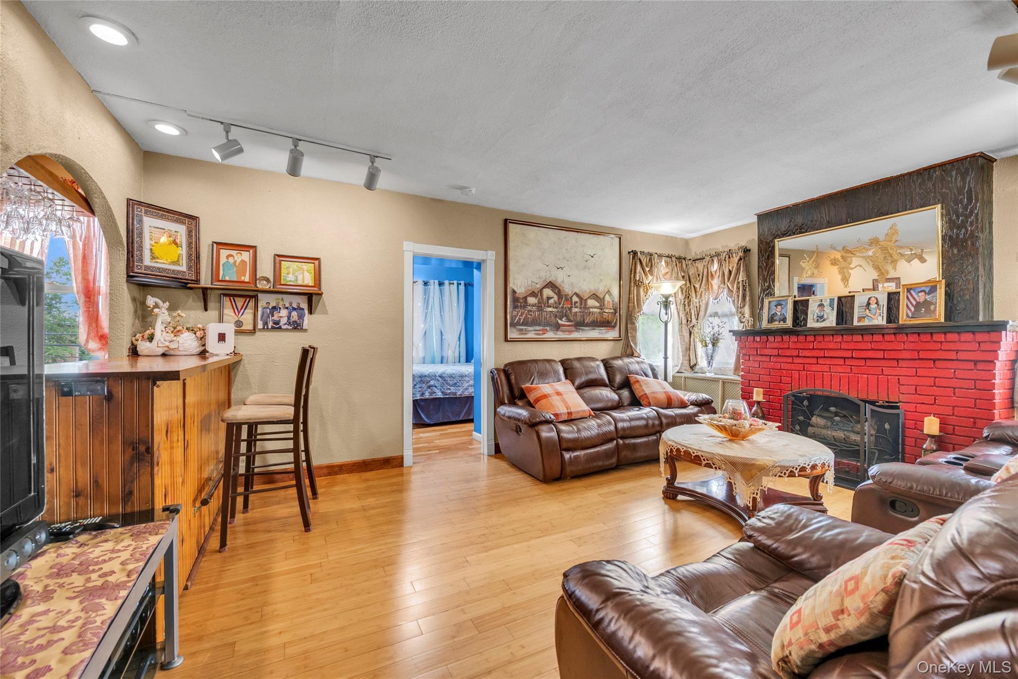 Single Family 12th Road Queens, NY 11357, MLS-1039705-11