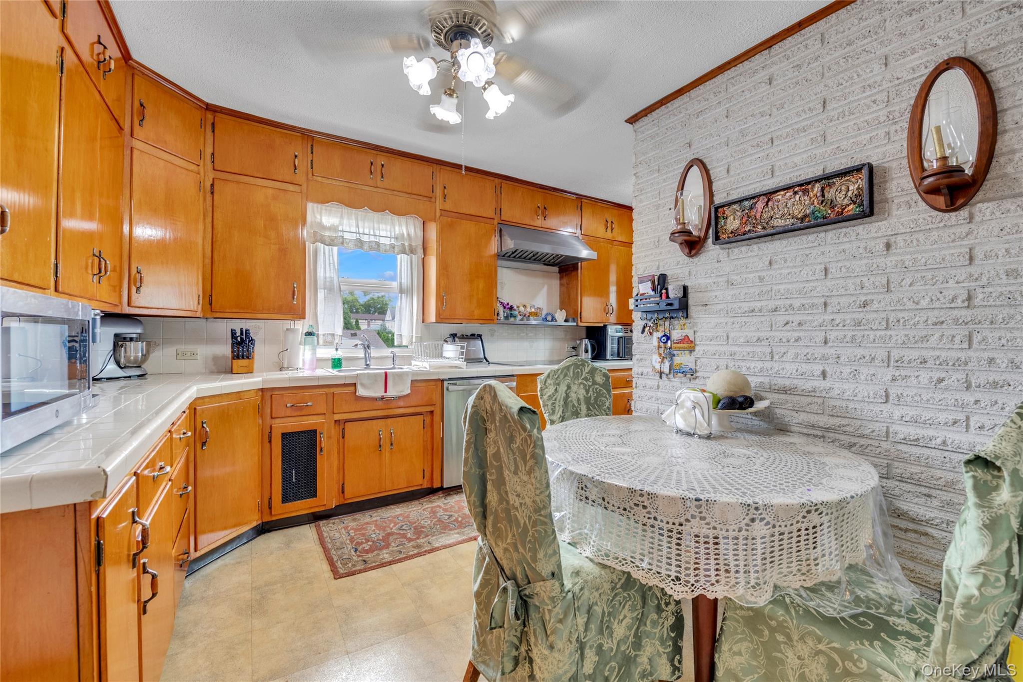Single Family 12th Road Queens, NY 11357, MLS-1039705-13