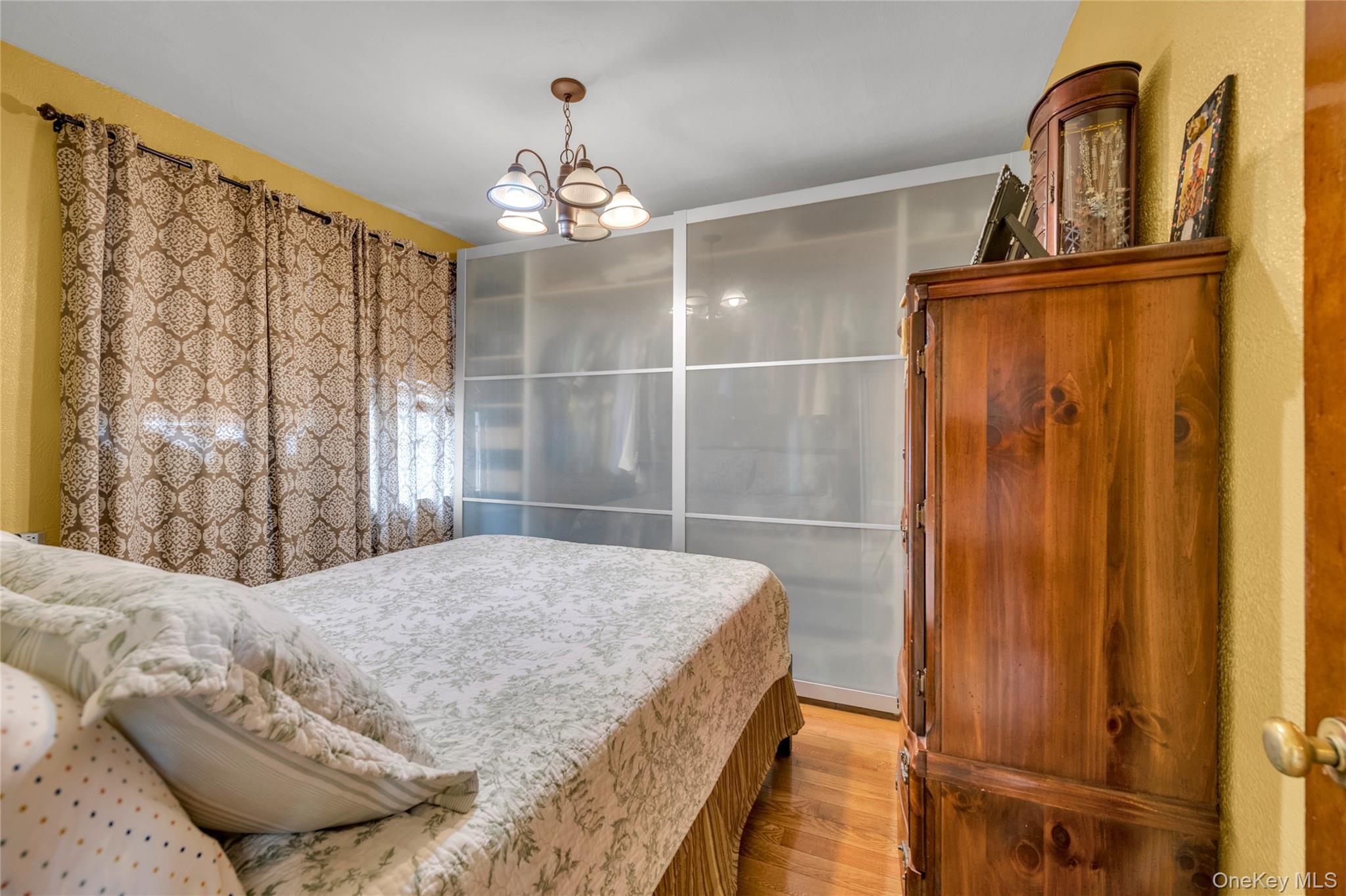 Single Family 12th Road Queens, NY 11357, MLS-1039705-16