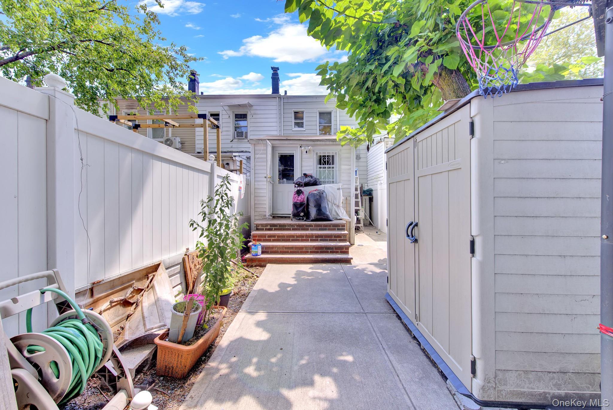 Single Family 118th Avenue Queens, NY 11434, MLS-1039708-11