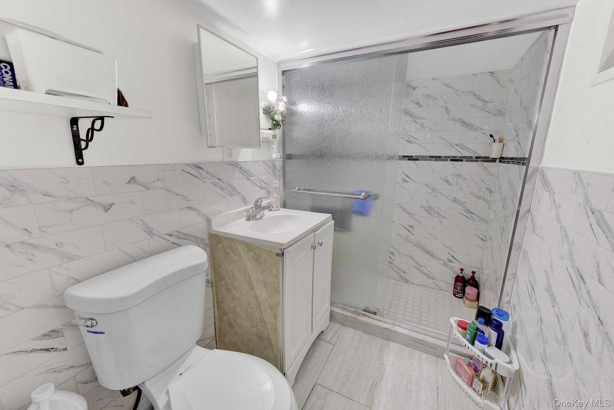 Single Family 118th Avenue Queens, NY 11434, MLS-1039708-16