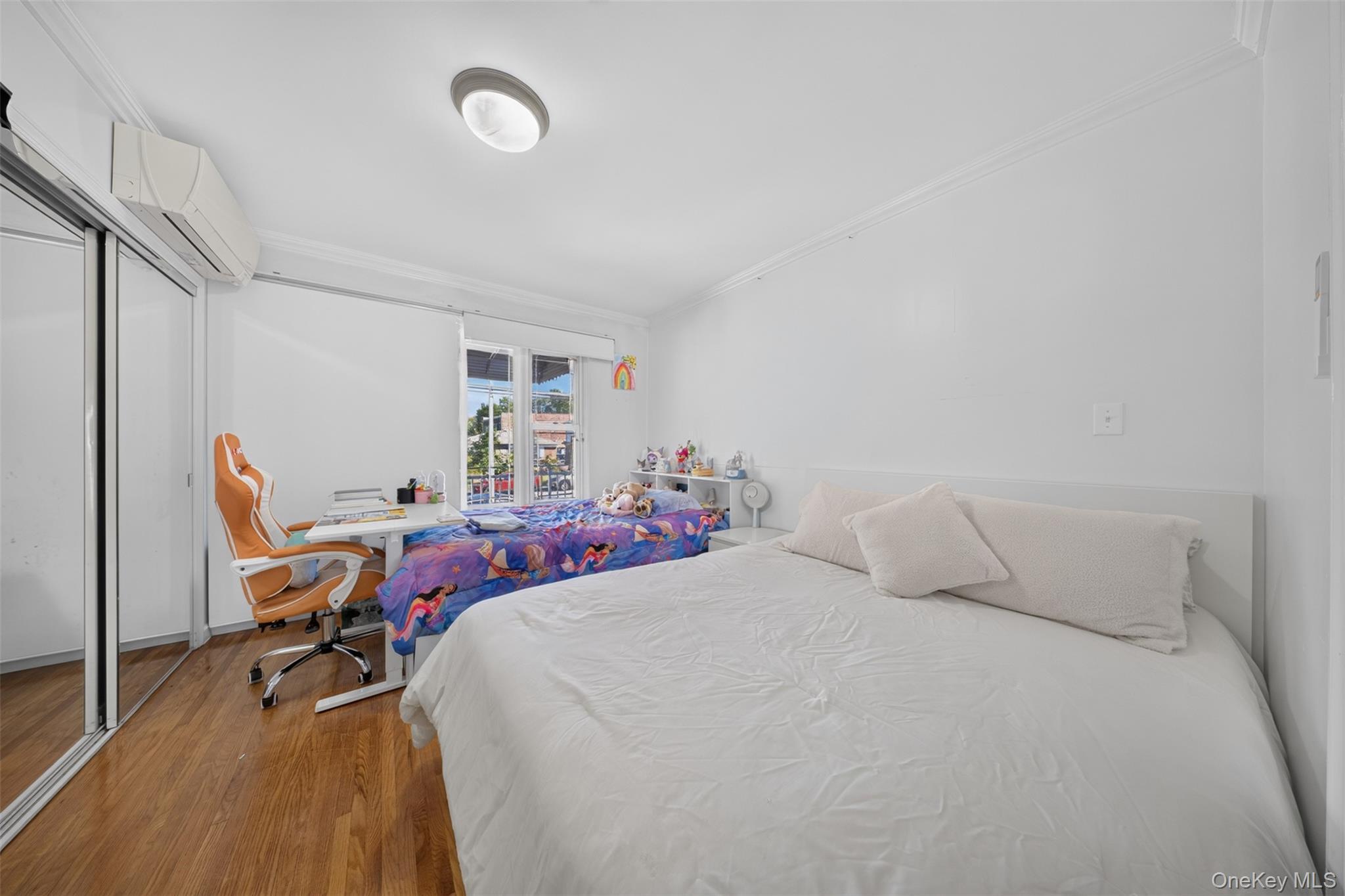 Single Family 69th Avenue Queens, NY 11364, MLS-1039714-10