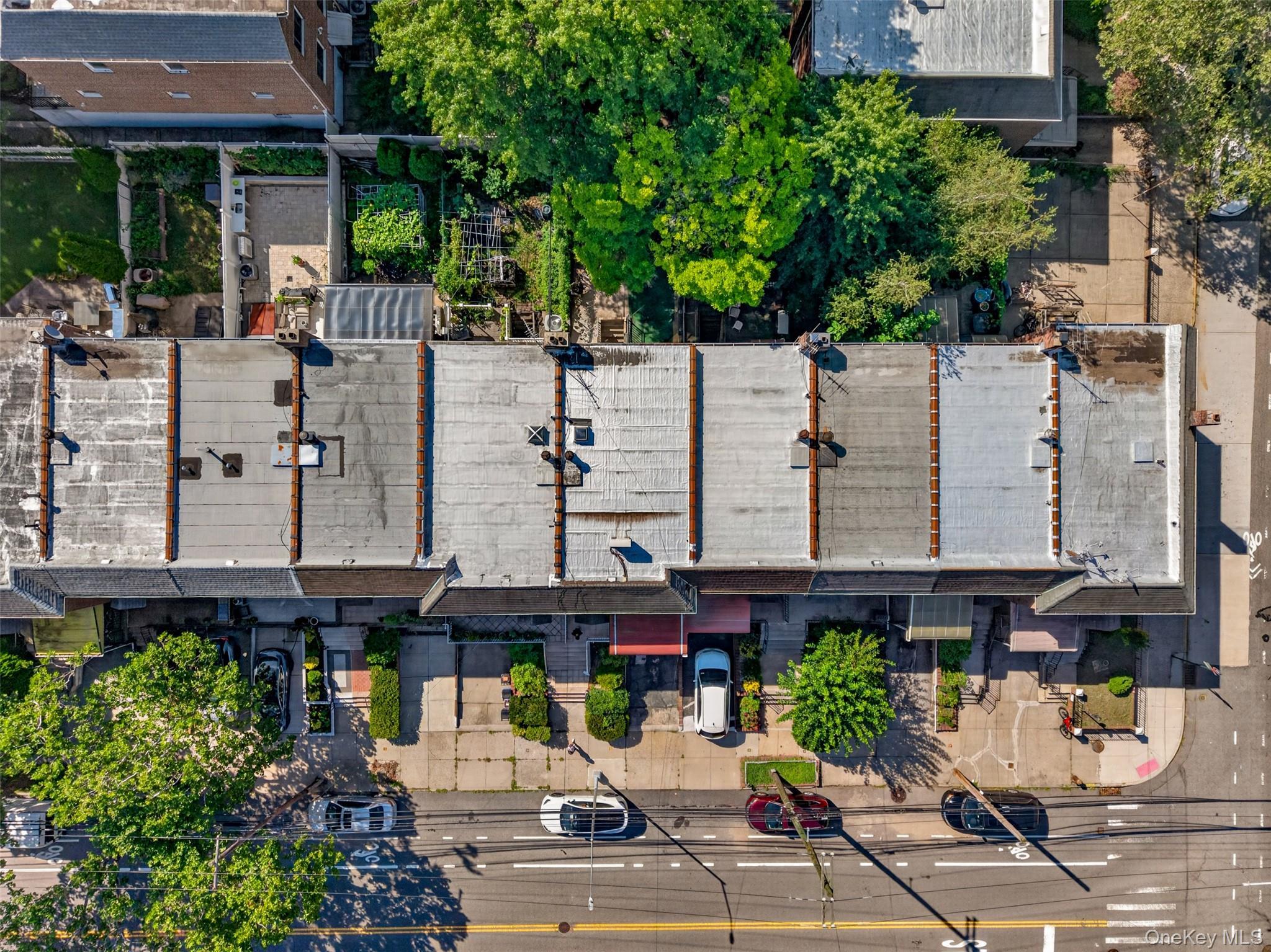 Single Family 69th Avenue Queens, NY 11364, MLS-1039714-22