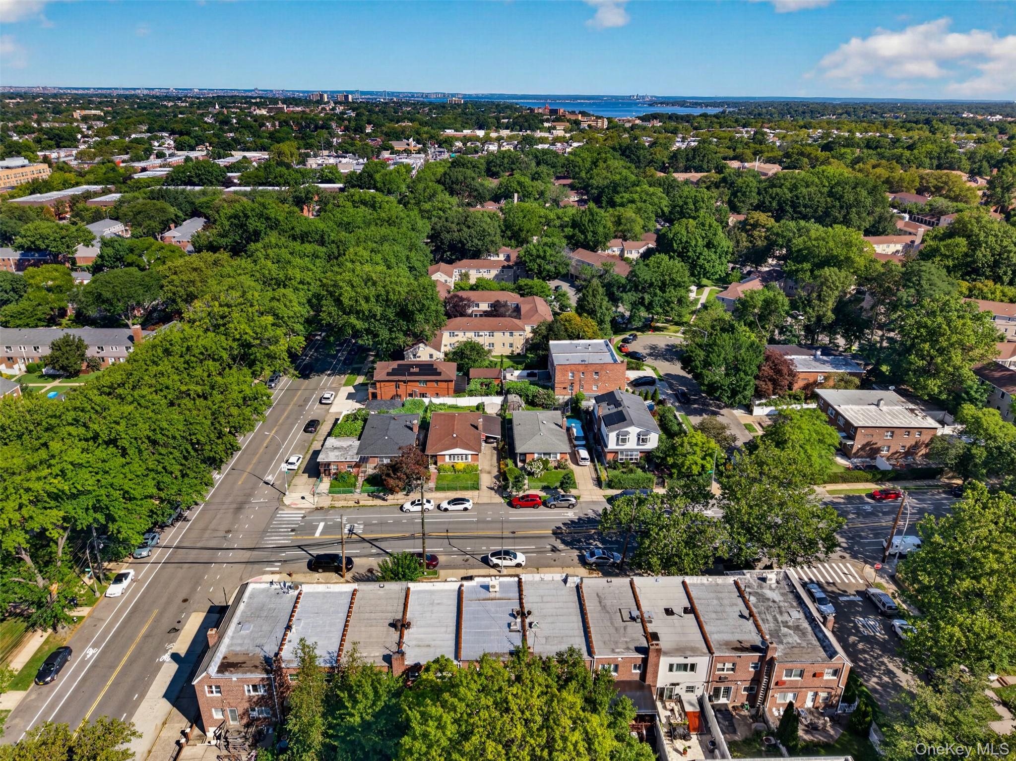 Single Family 69th Avenue Queens, NY 11364, MLS-1039714-23