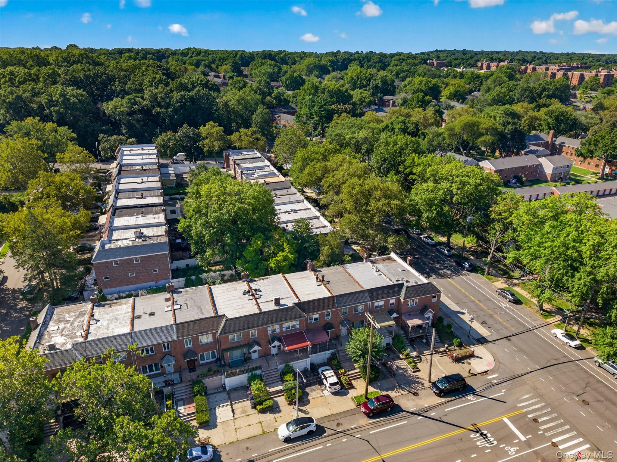 Single Family 69th Avenue  Queens, NY 11364, MLS-1039714-24