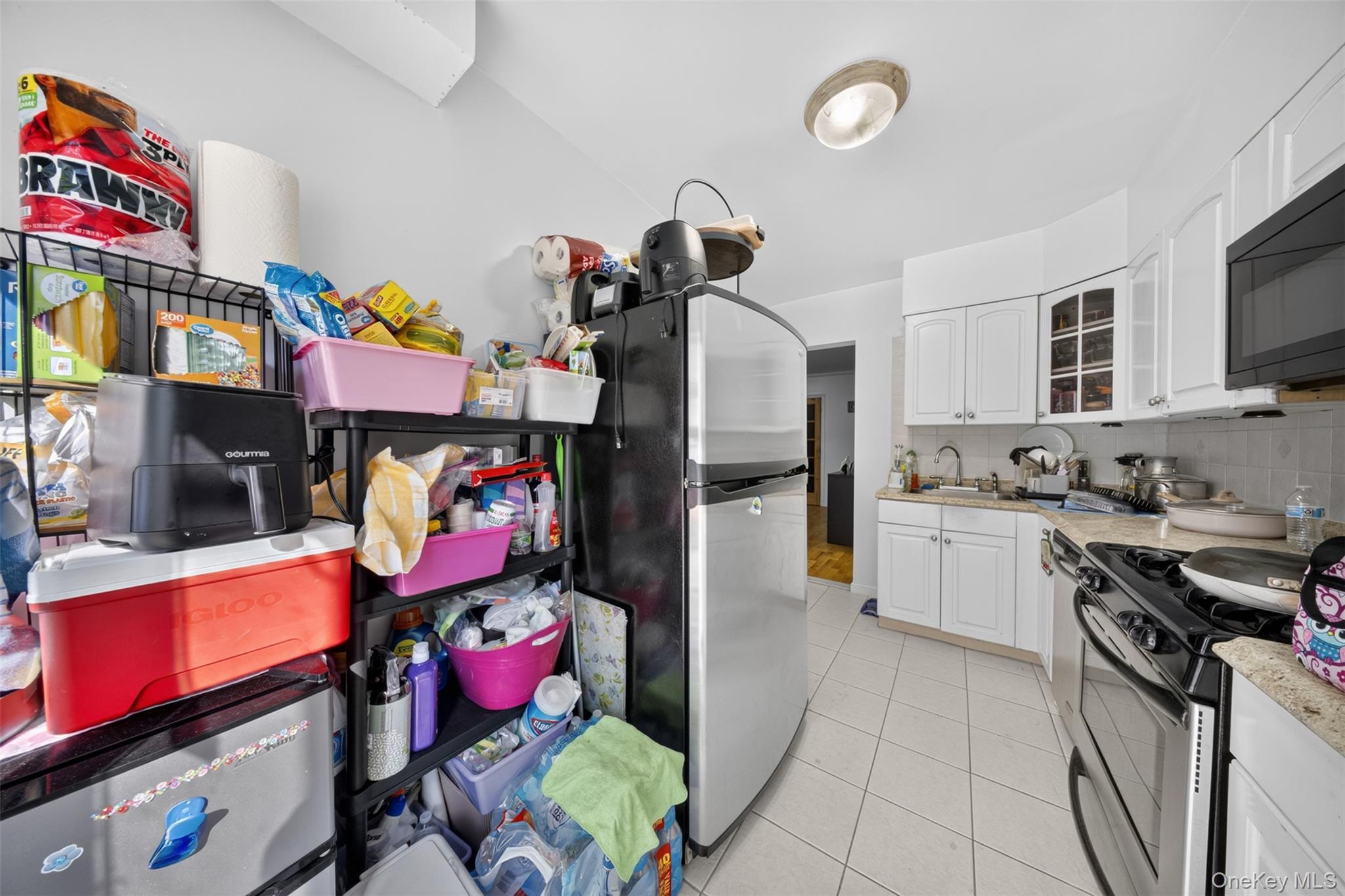 Single Family 69th Avenue Queens, NY 11364, MLS-1039714-8