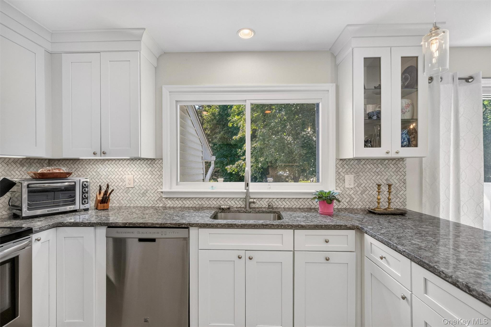 Single Family Hagan Drive Dutchess County, NY 12603, MLS-1039732-15