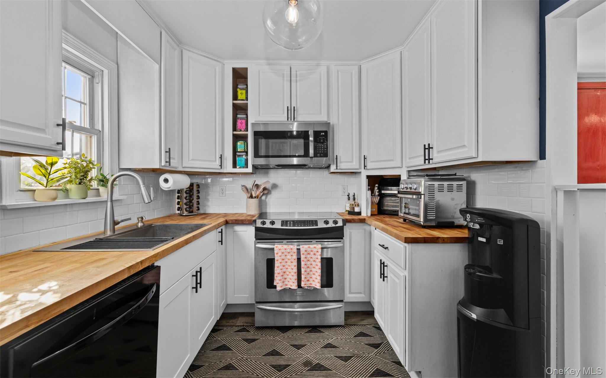 Single Family W Neck Road  Suffolk County, NY 11743, MLS-1039742-9