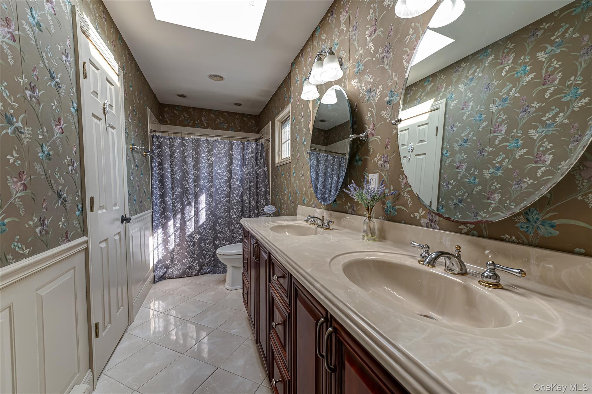 Single Family Pepperidge Road Suffolk County, NY 11769, MLS-1039743-24