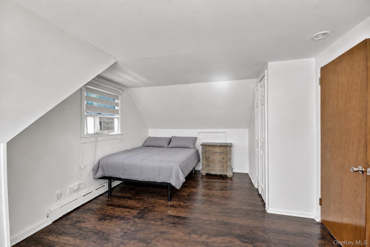 Single Family Madison Street Nassau County, NY 11003, MLS-1039752-15