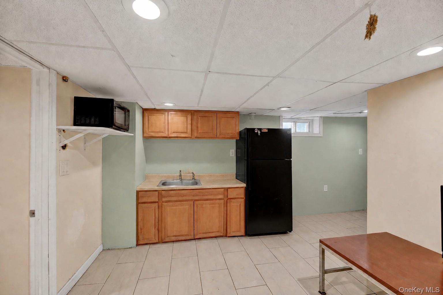 Single Family Madison Street Nassau County, NY 11003, MLS-1039752-19