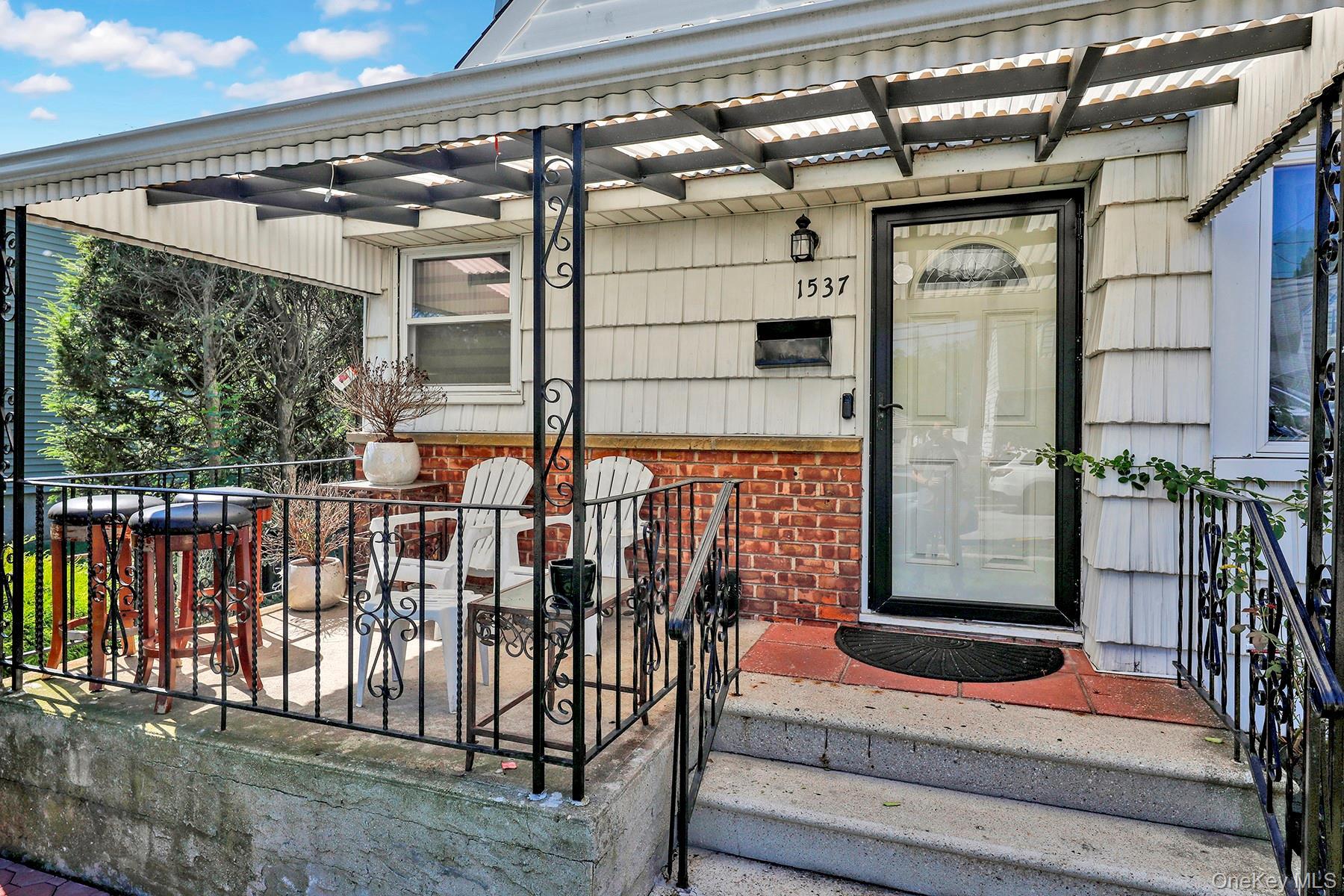 Single Family Madison Street Nassau County, NY 11003, MLS-1039752-31