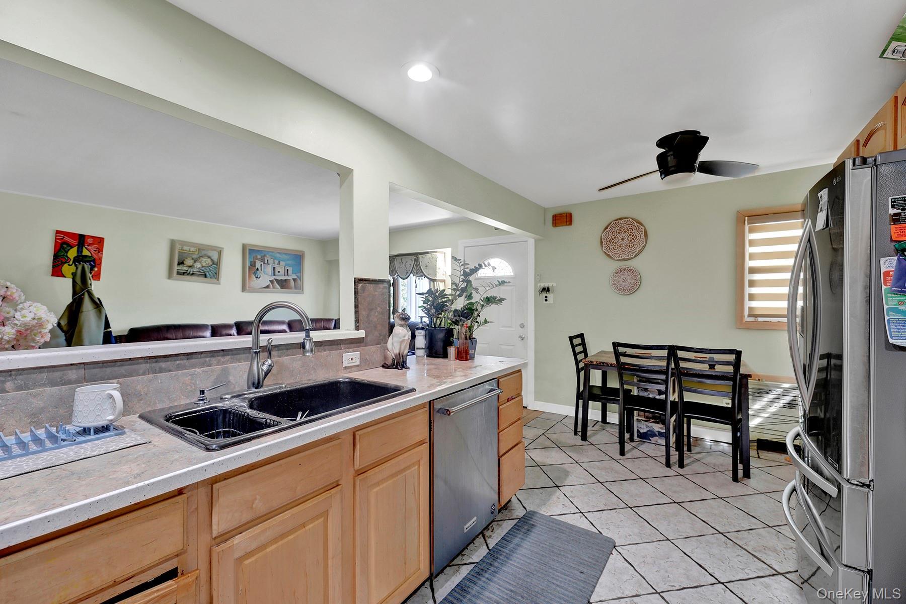 Single Family Madison Street Nassau County, NY 11003, MLS-1039752-7