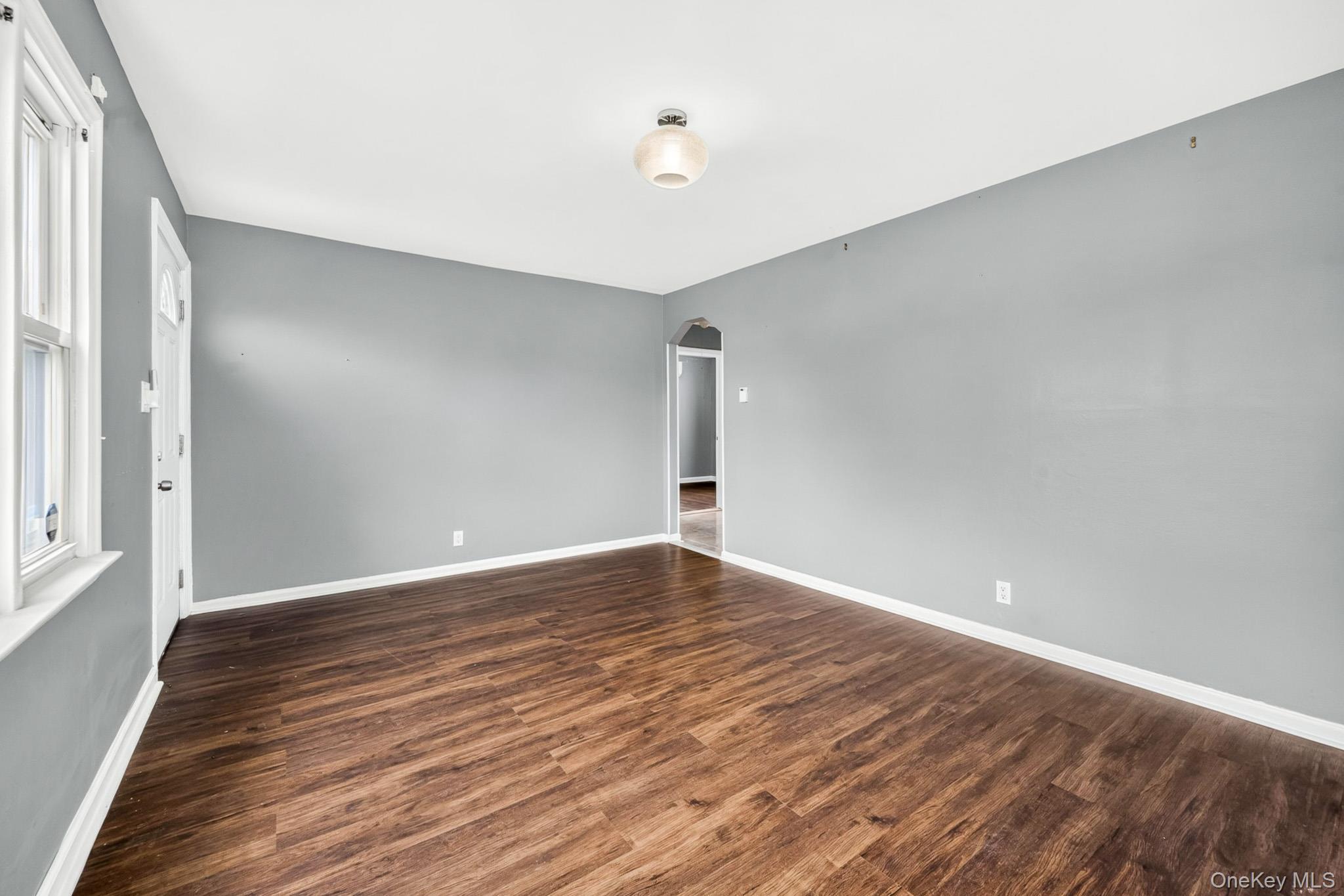 Single Family Park Court  Nassau County, NY 11735, MLS-1039758-11