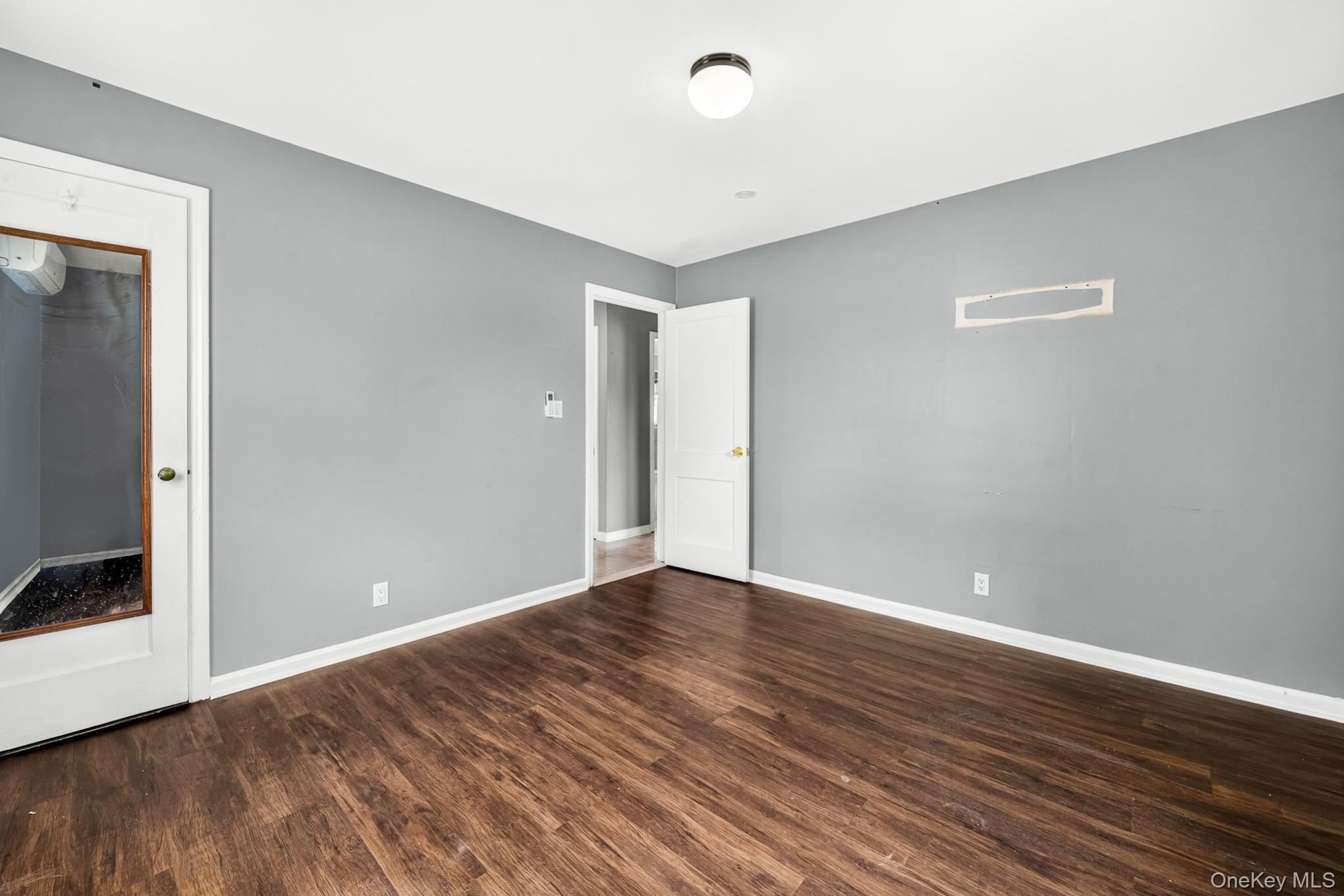 Single Family Park Court  Nassau County, NY 11735, MLS-1039758-14