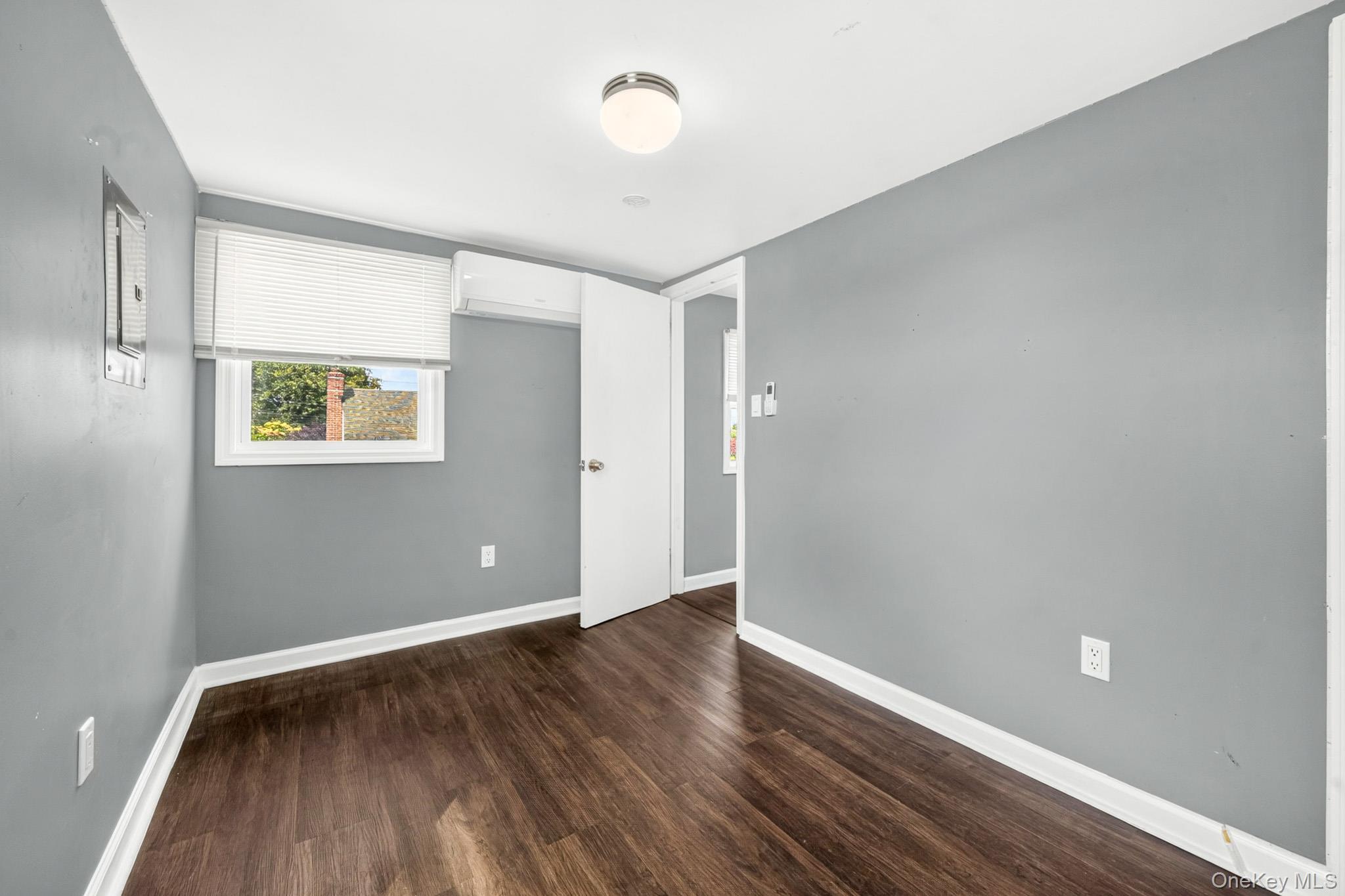 Single Family Park Court  Nassau County, NY 11735, MLS-1039758-20
