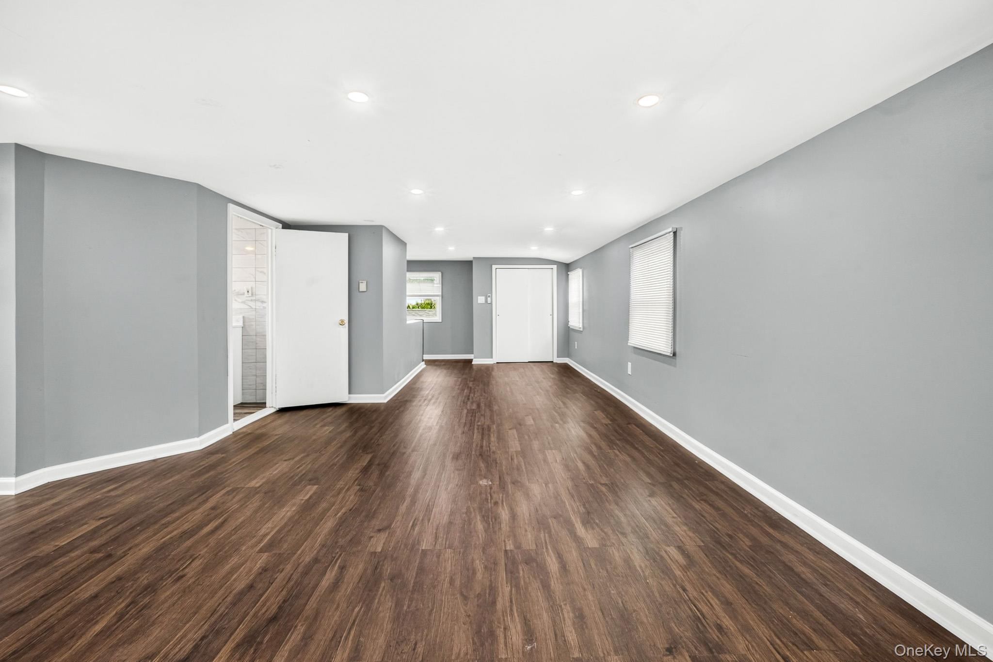 Single Family Park Court  Nassau County, NY 11735, MLS-1039758-23
