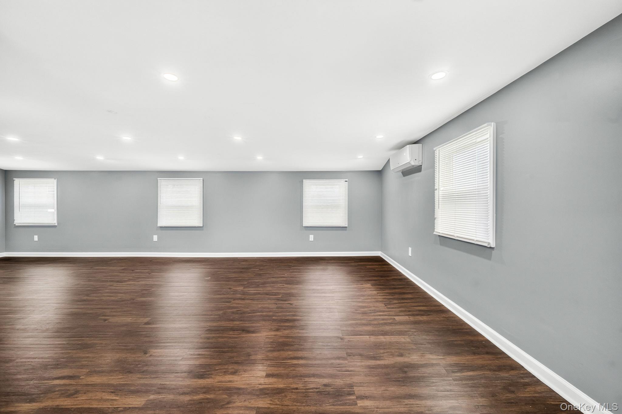 Single Family Park Court  Nassau County, NY 11735, MLS-1039758-24