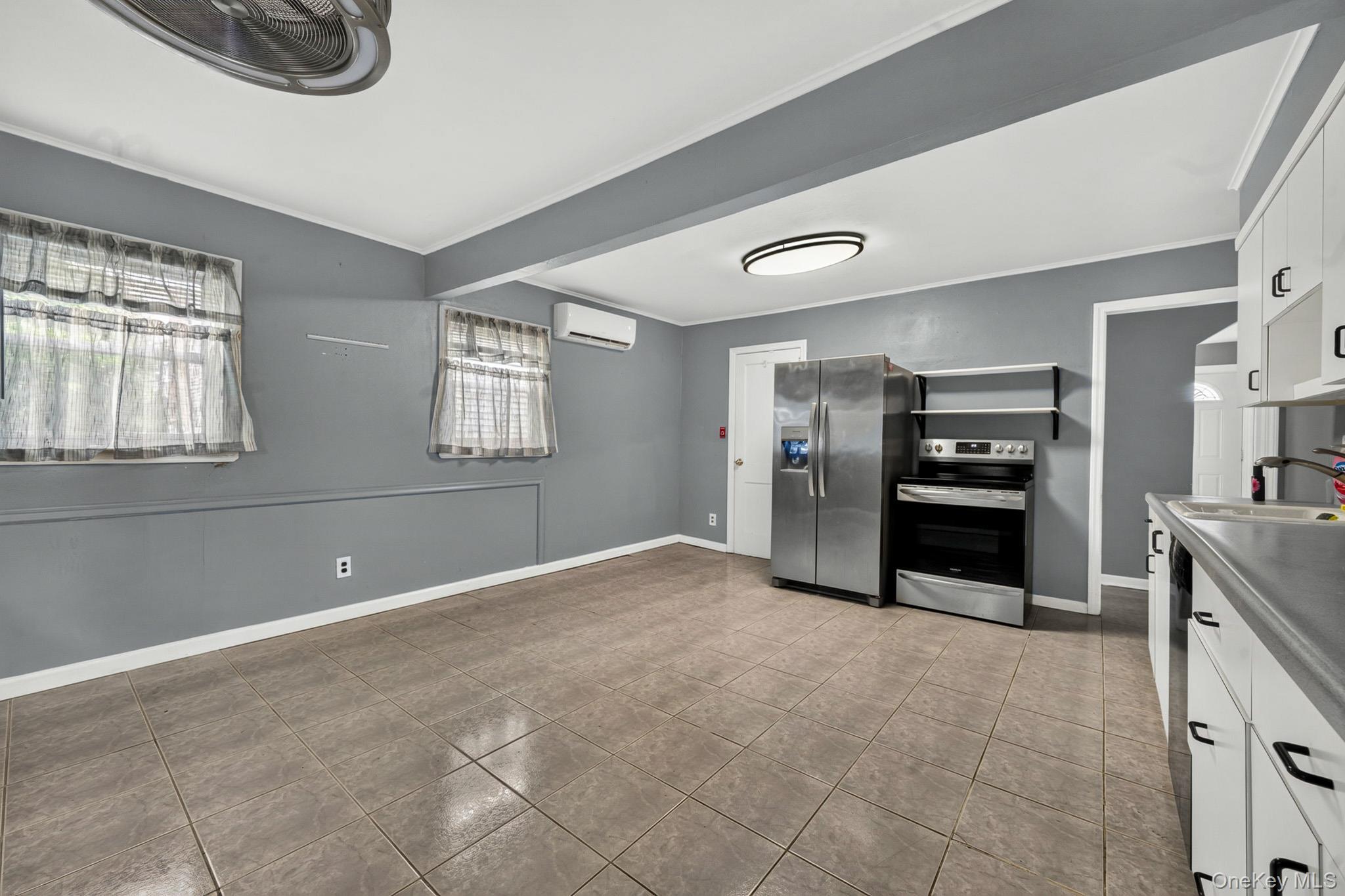 Single Family Park Court  Nassau County, NY 11735, MLS-1039758-7