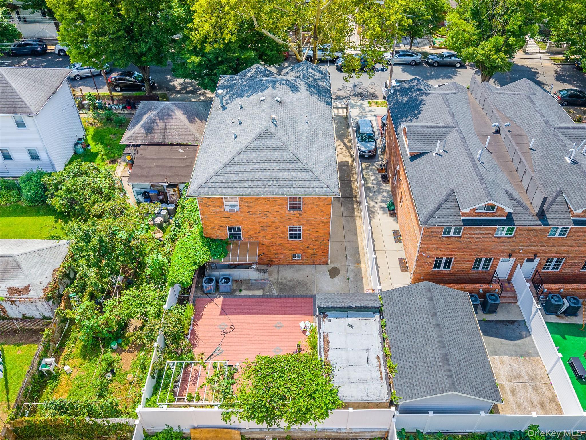 Single Family 77th Road Queens, NY 11366, MLS-1039771-32