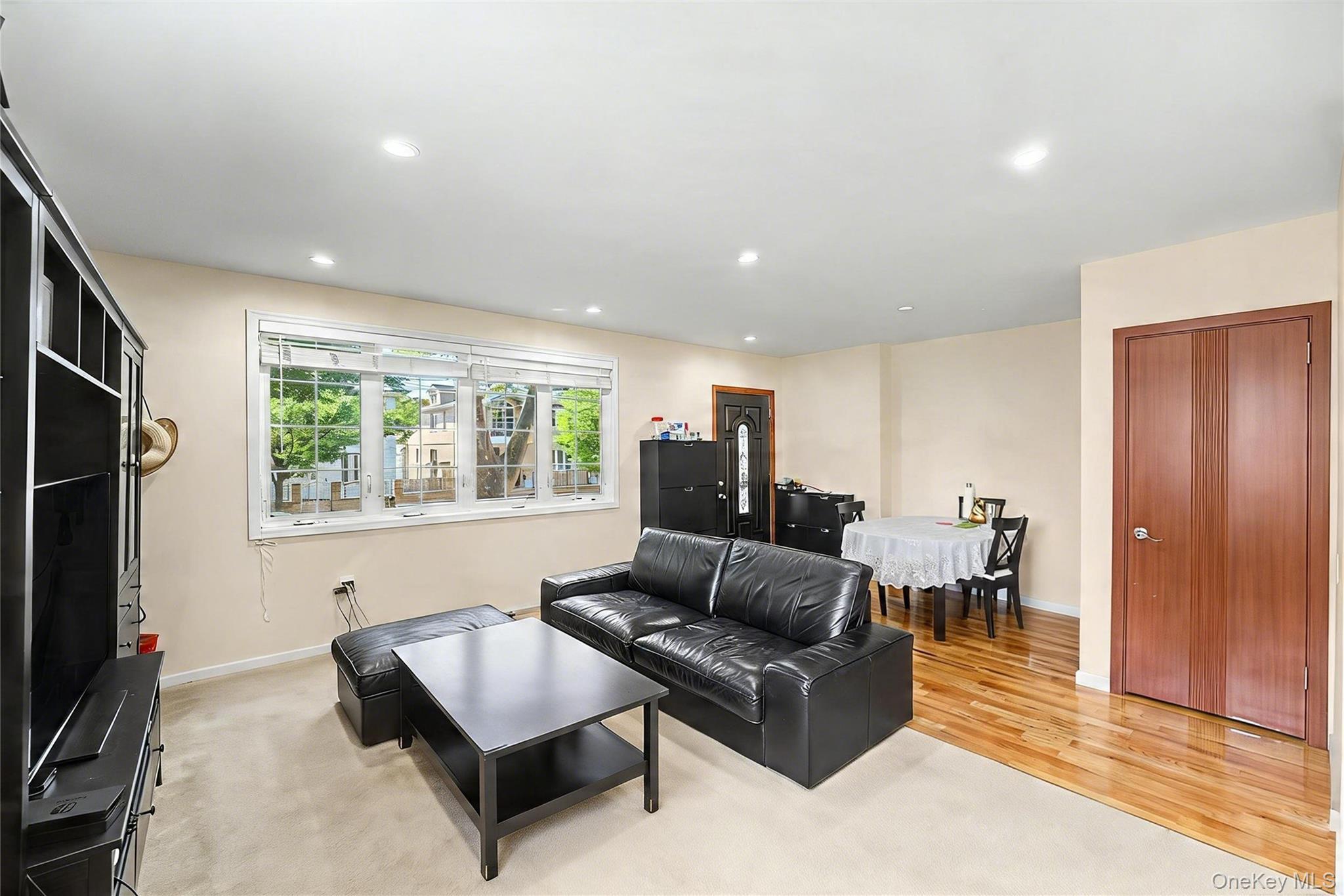 Single Family 77th Road Queens, NY 11366, MLS-1039771-9