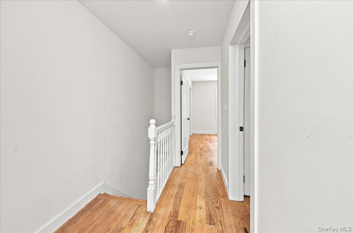 Single Family Pelham Parkway N Bronx, NY 10469, MLS-1039773-18