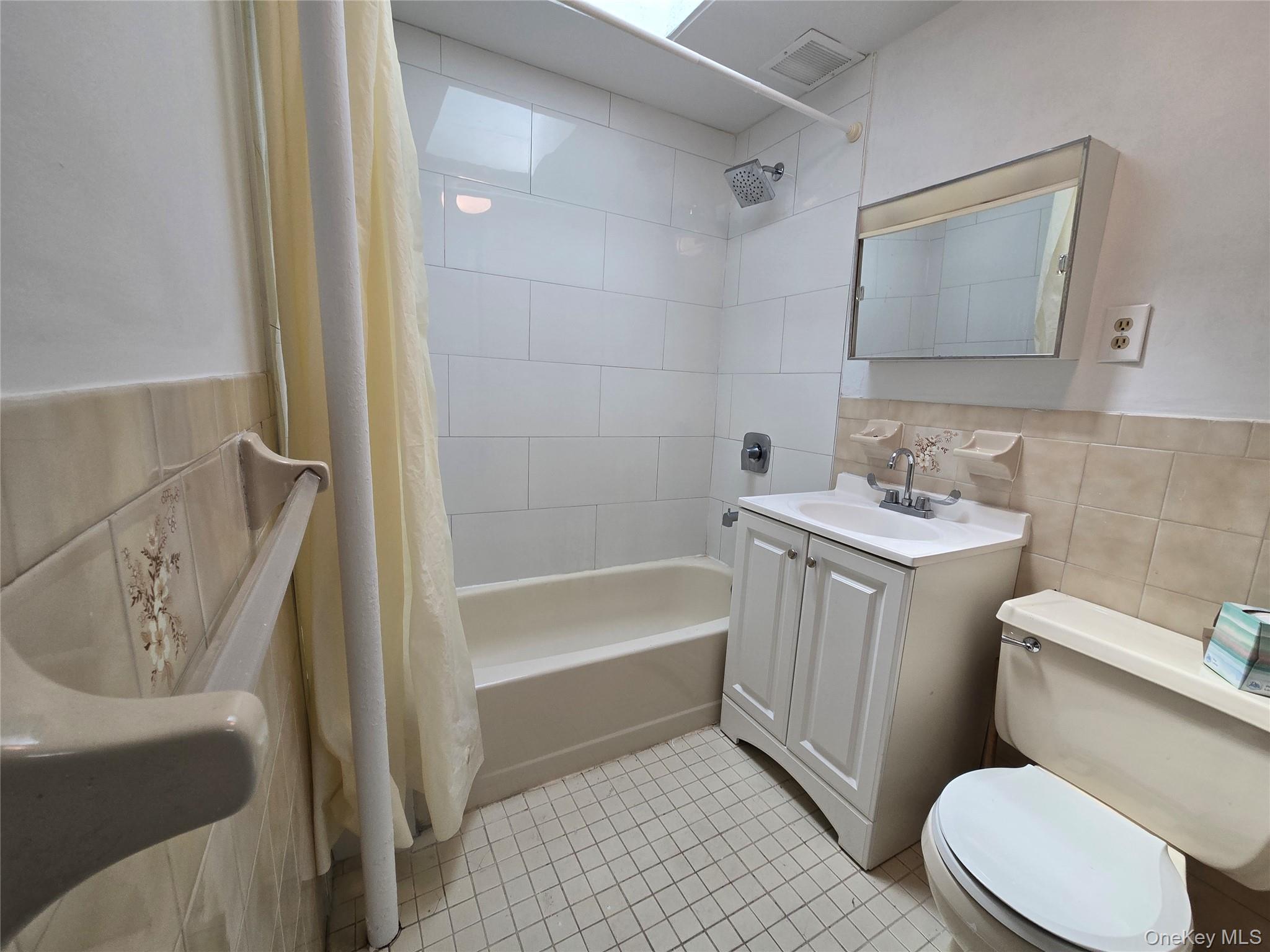 Single Family 119th Avenue Queens, NY 11434, MLS-1039794-24