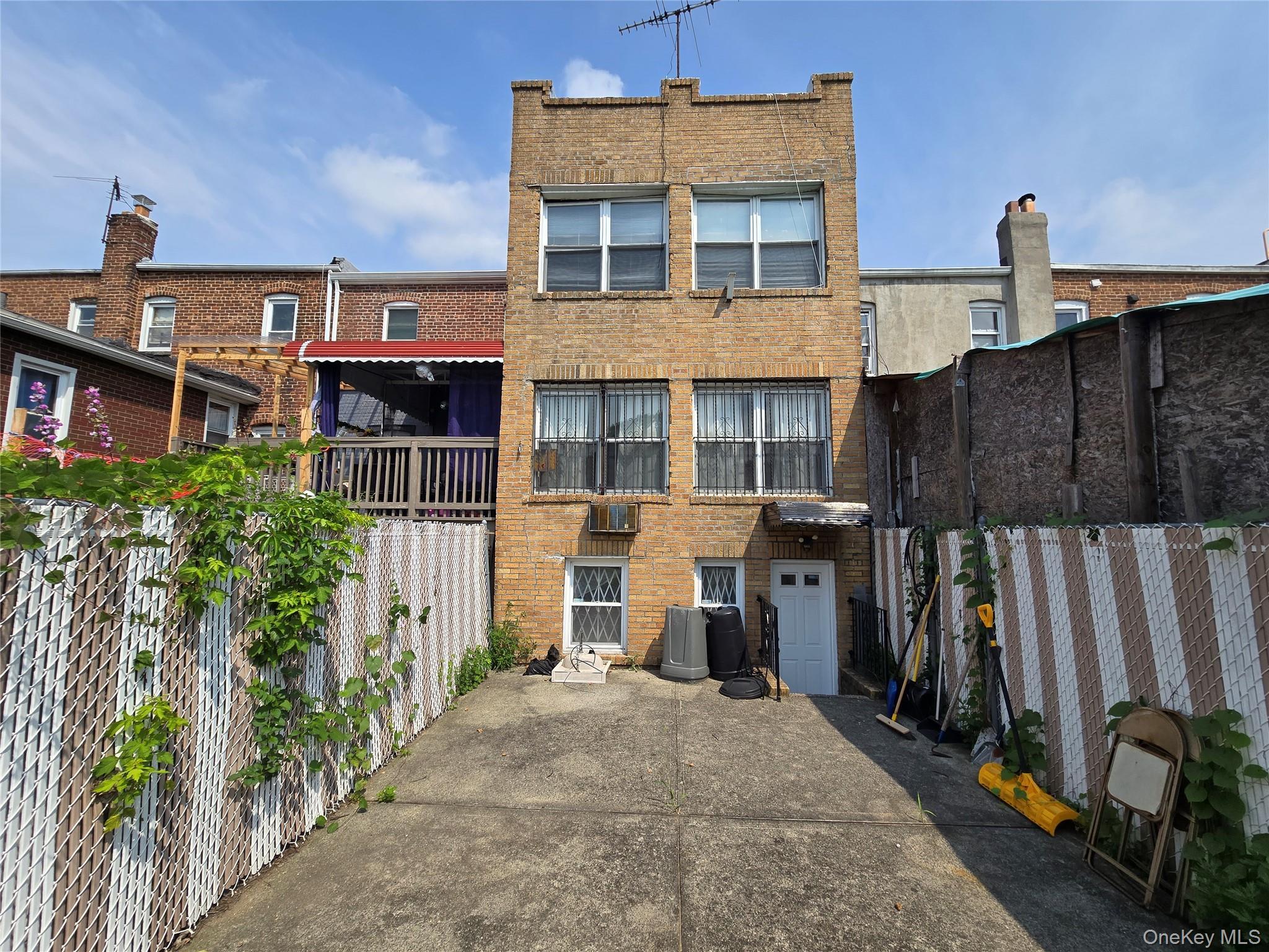 Single Family 119th Avenue Queens, NY 11434, MLS-1039794-38