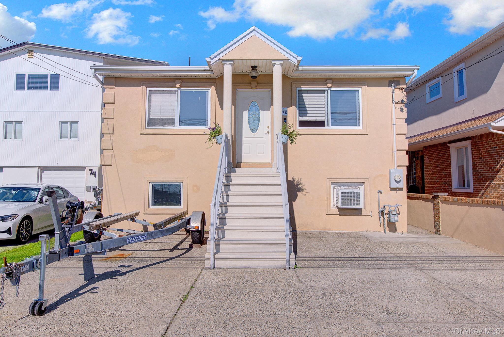 Single Family Suffolk Road  Nassau County, NY 11558, MLS-1039818-2