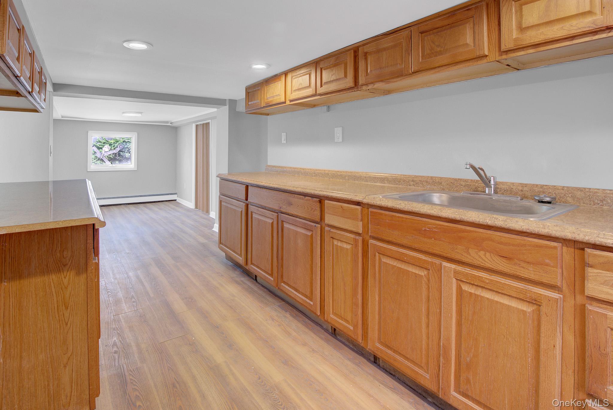 Single Family Suffolk Road  Nassau County, NY 11558, MLS-1039818-30
