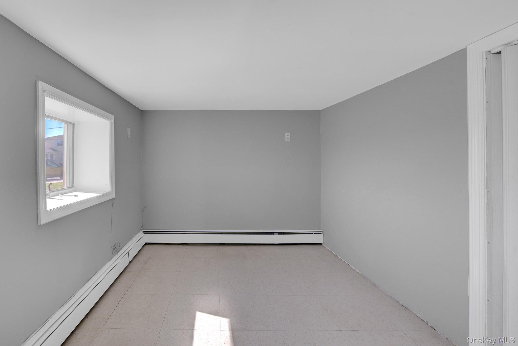 Single Family Suffolk Road  Nassau County, NY 11558, MLS-1039818-31